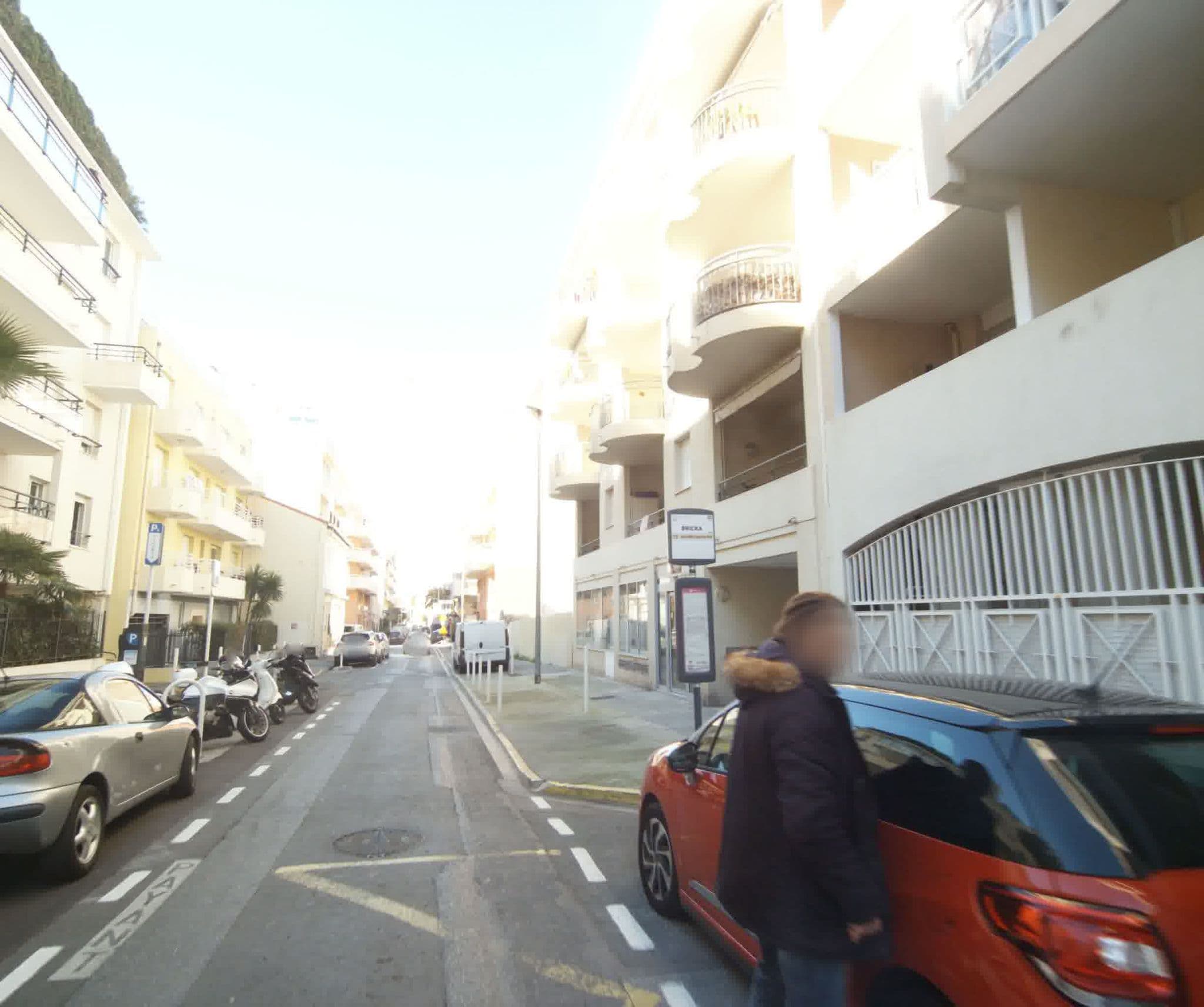 Street view near Le Juana II, Juan-les-Pins — © sogefi (CC BY-SA · Mapillary)