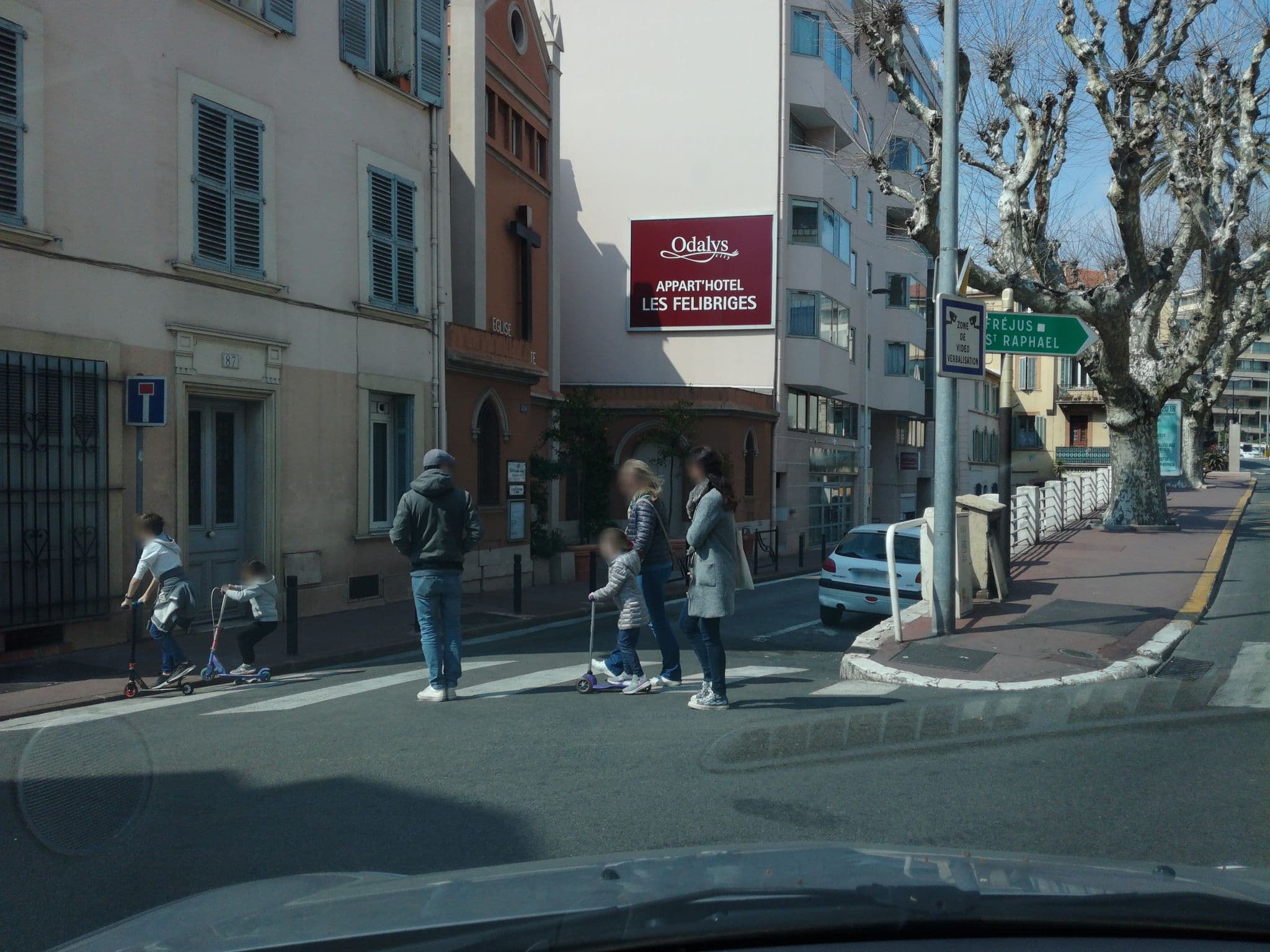 Street view near Appartement Suquet, Cannes, Cannes — © baptistemm (CC BY-SA · Mapillary)