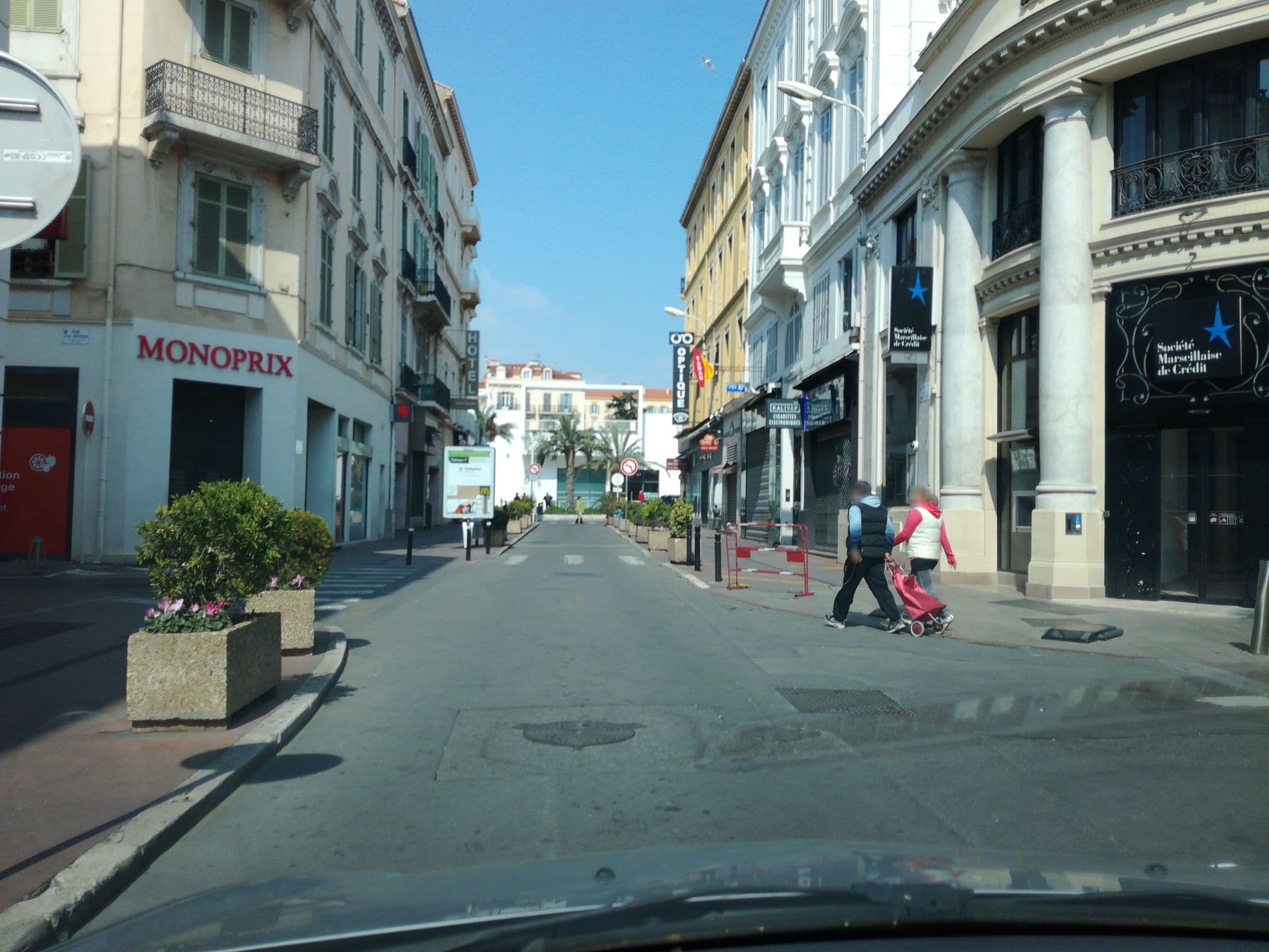 Street view near Claremont Hotel Cannes, Cannes — © baptistemm (CC BY-SA · Mapillary)