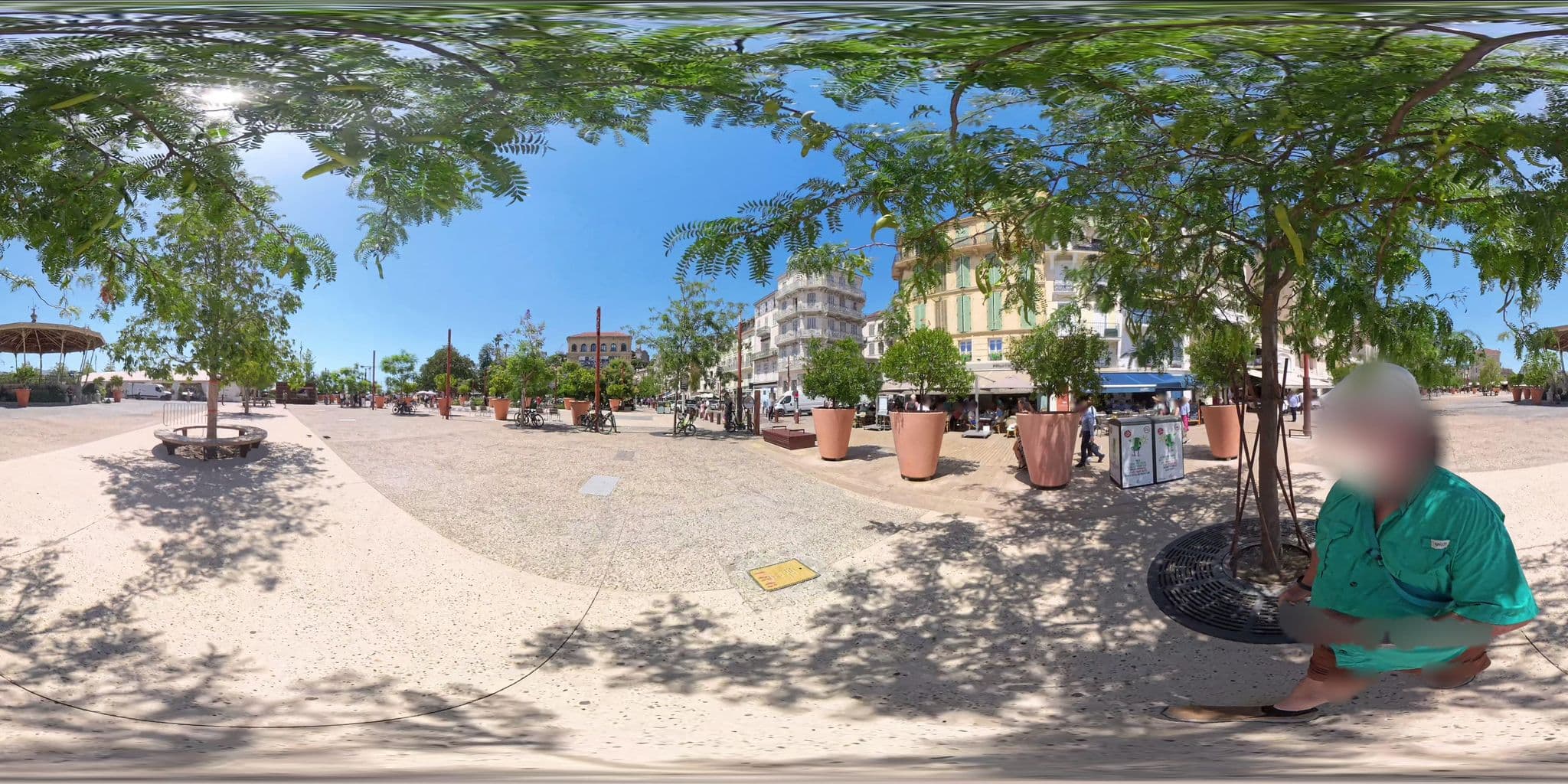 Street view near Vintage apartment, Cannes — © graharg (CC BY-SA · Mapillary)