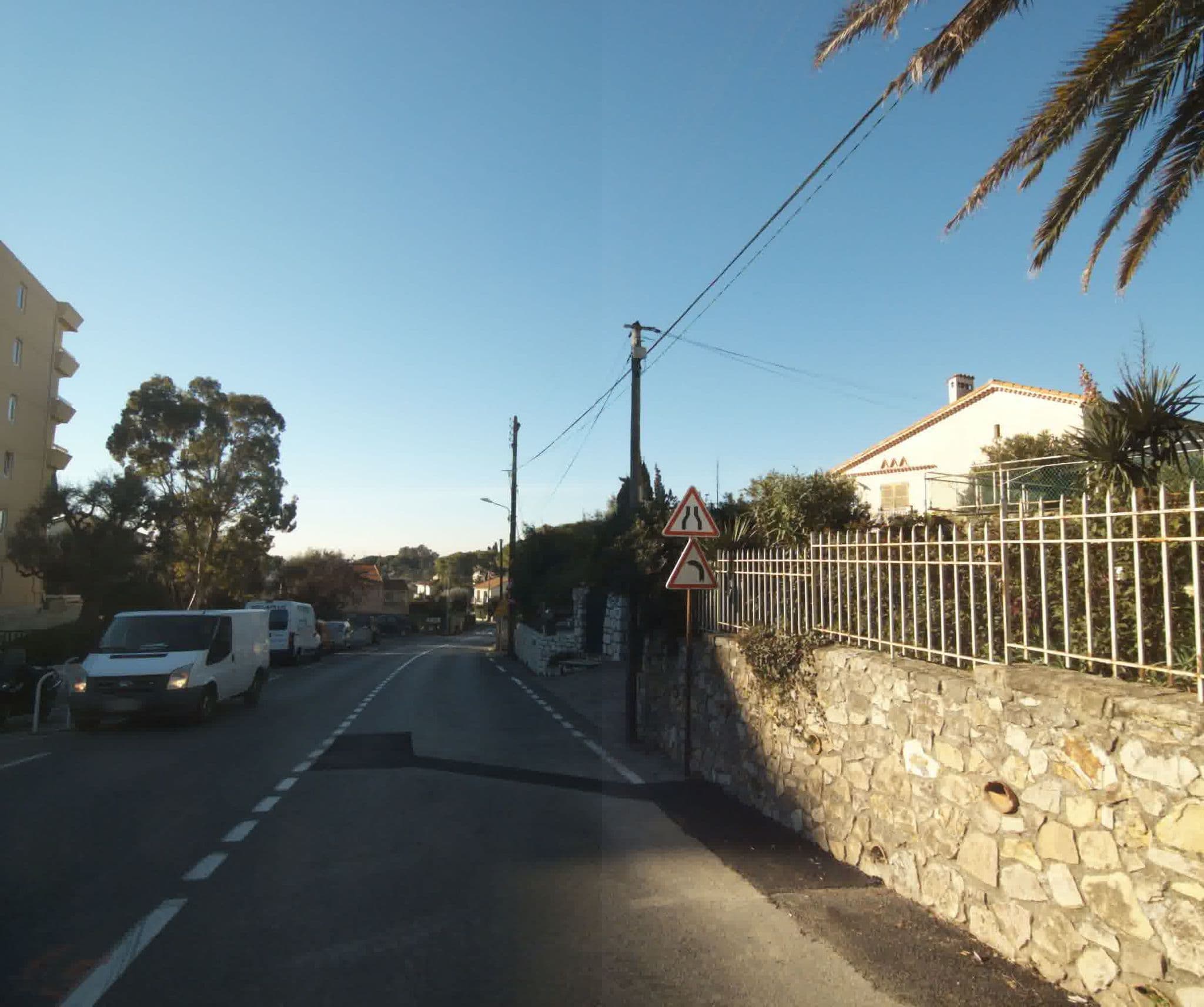 Street view near Appartement le Saint Jean, Juan-les-Pins — © sogefi (CC BY-SA · Mapillary)
