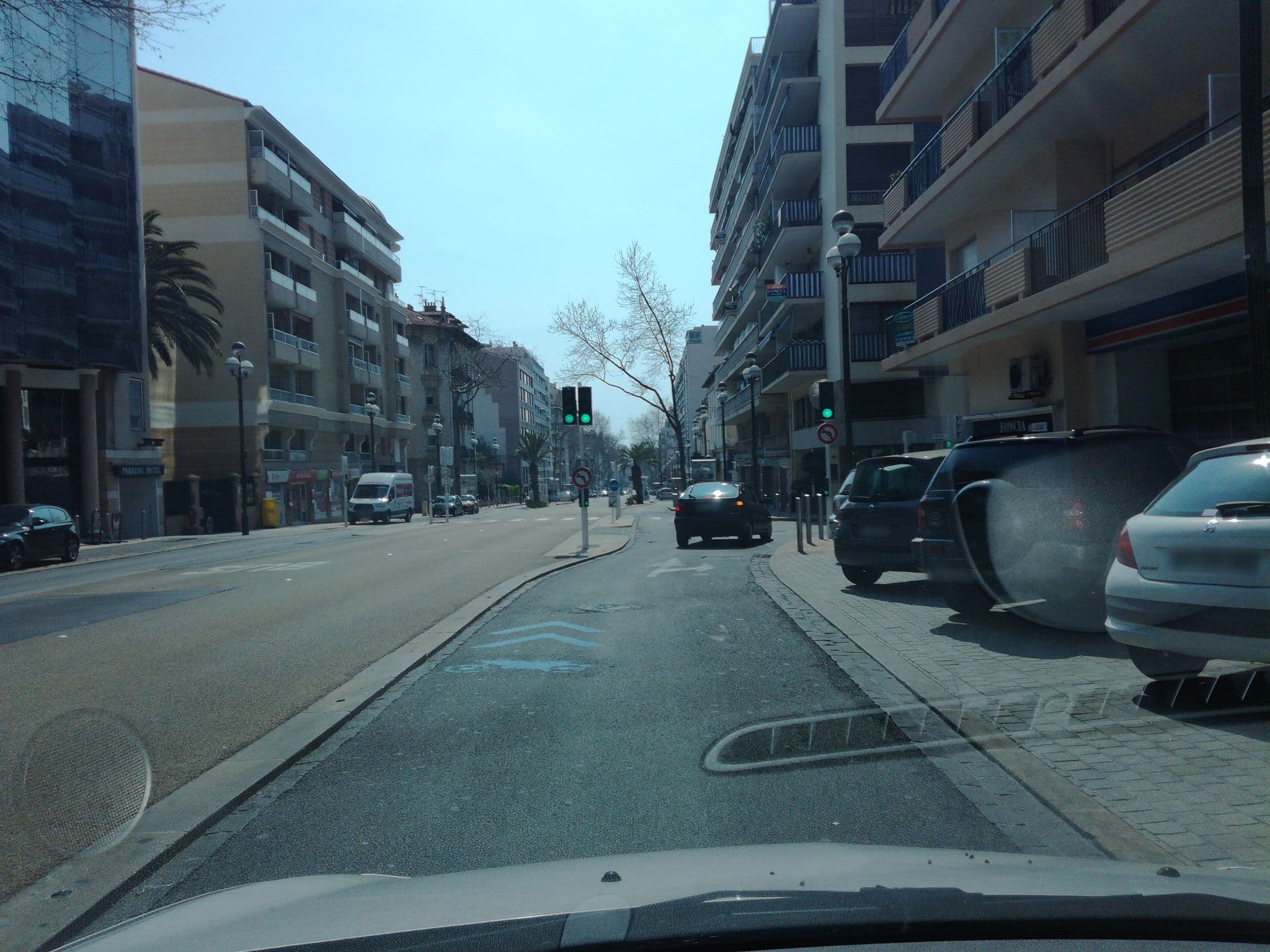 Street view near Amarante Pool, Cannes — © baptistemm (CC BY-SA · Mapillary)
