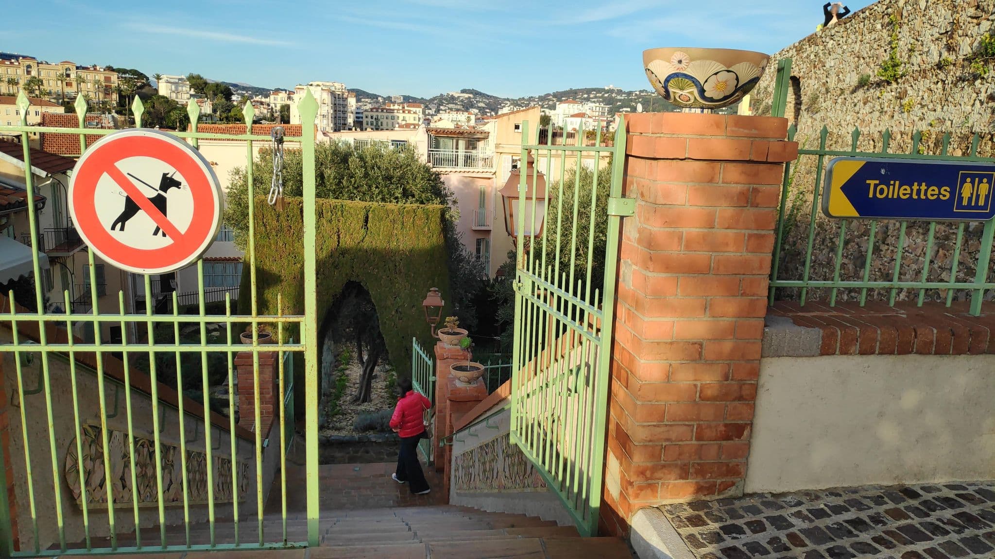 Street view near Appartement 2 chambres, Cannes — © marcuscalabresus (CC BY-SA · Mapillary)