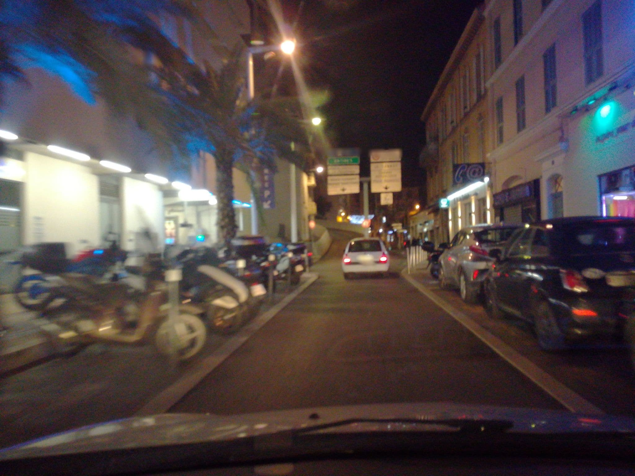 Street view near Select Hotel, Cannes — © baptistemm (CC BY-SA · Mapillary)