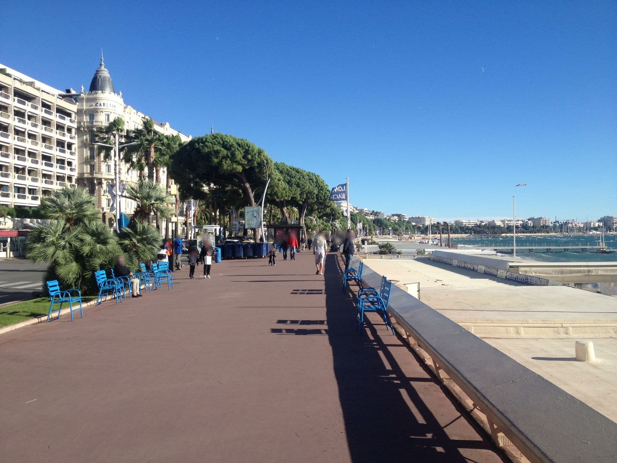 Street view near La Scala, Cannes — © jesolem (CC BY-SA · Mapillary)