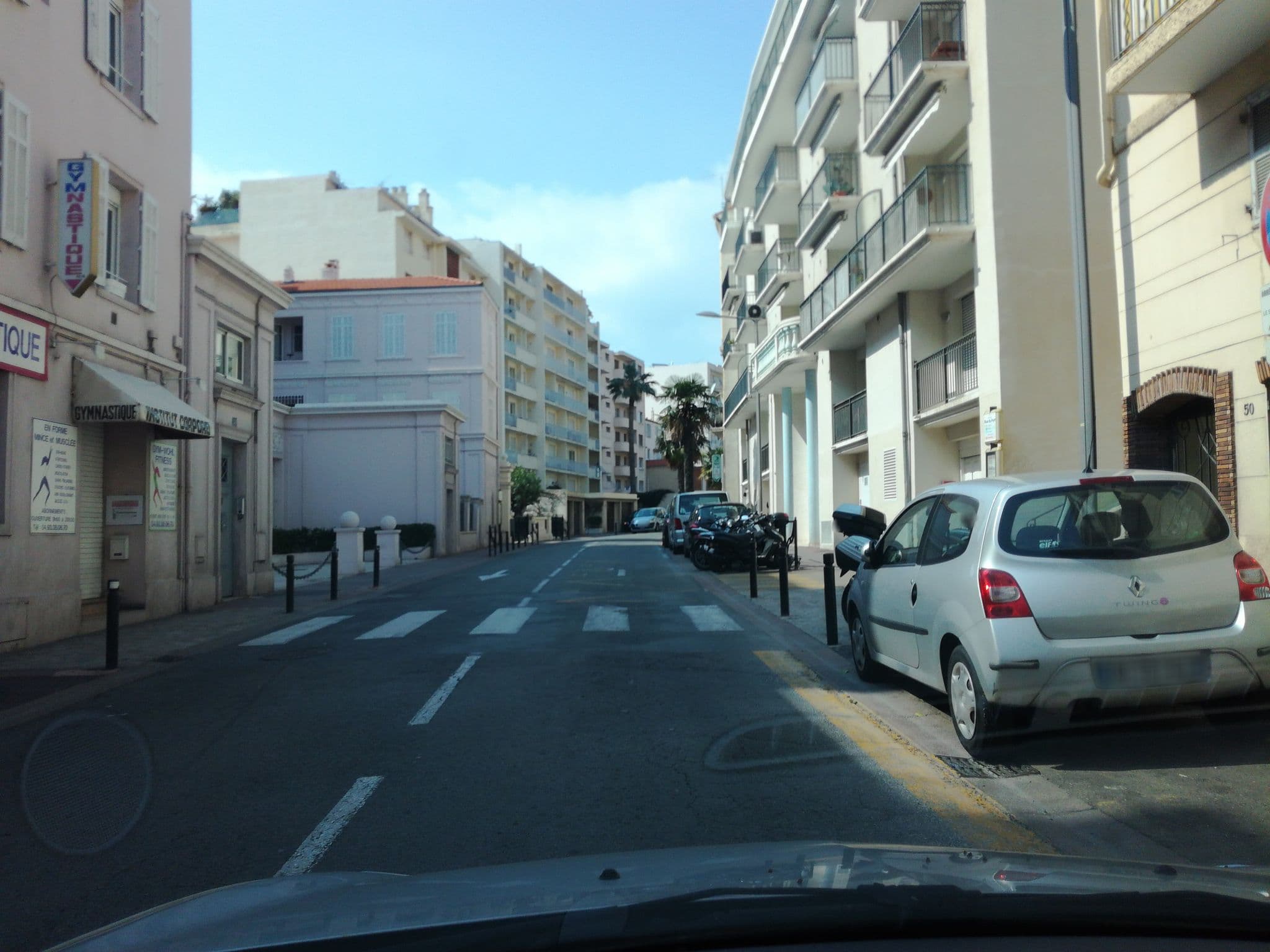 Street view near Les Princes, Cannes — © baptistemm (CC BY-SA · Mapillary)