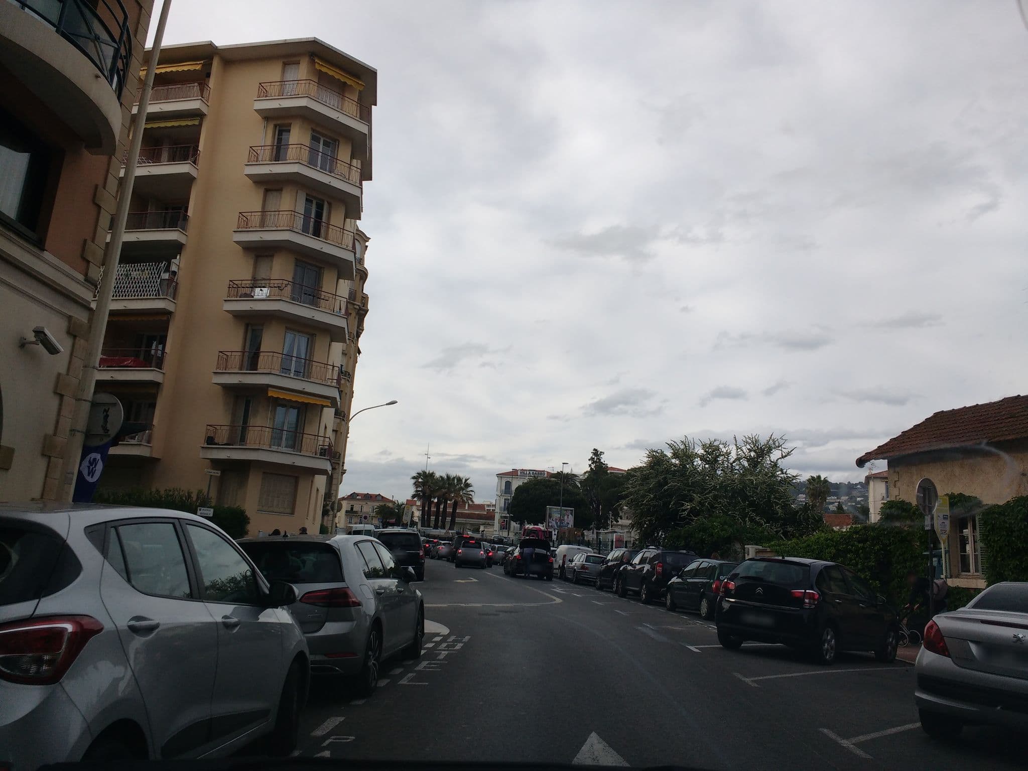 Street view near Le Cheverny, Cannes — © thetornado76 (CC BY-SA · Mapillary)