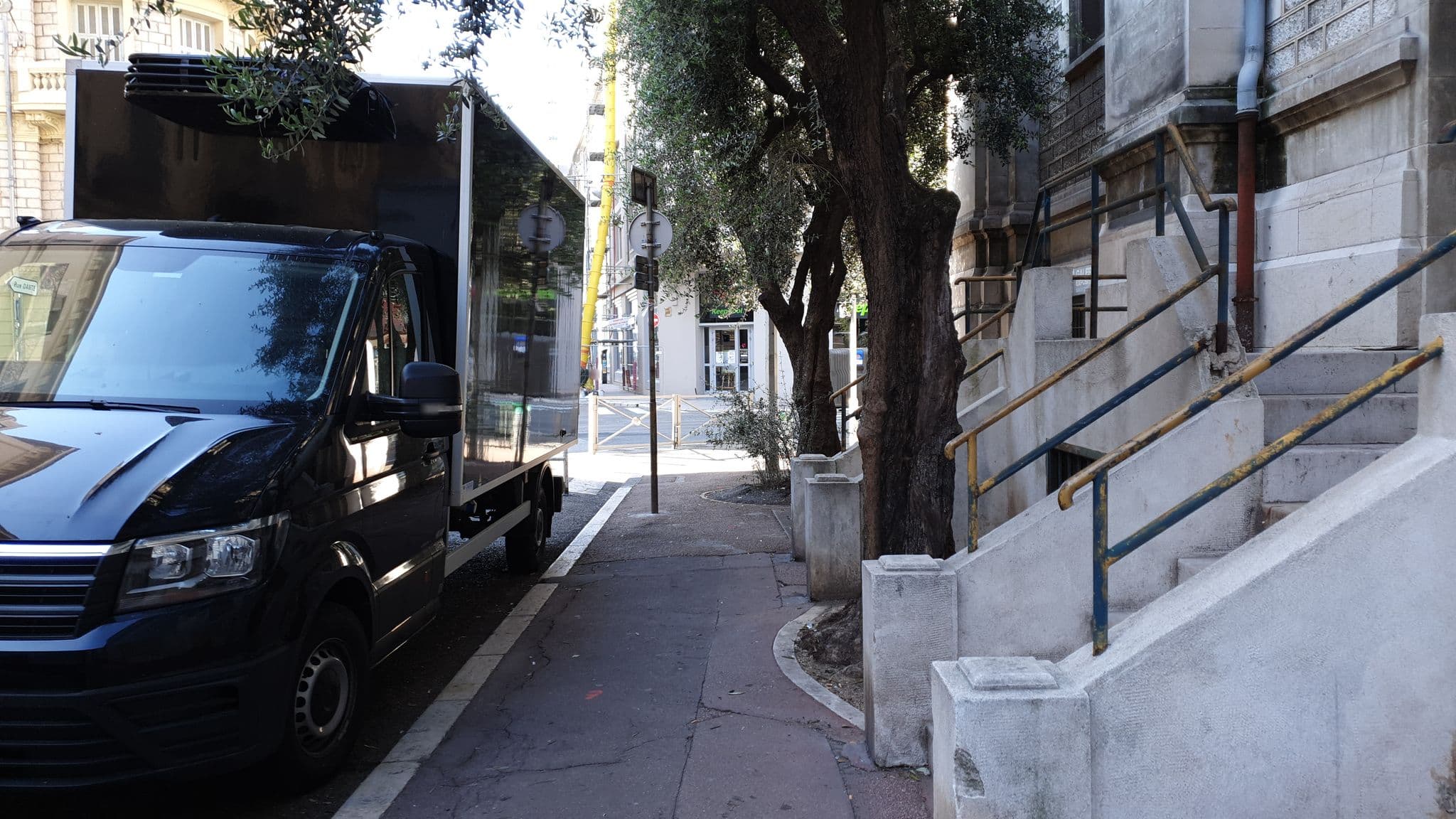 Street view near Med Hotel, Rue de France — © flox (CC BY-SA · Mapillary)