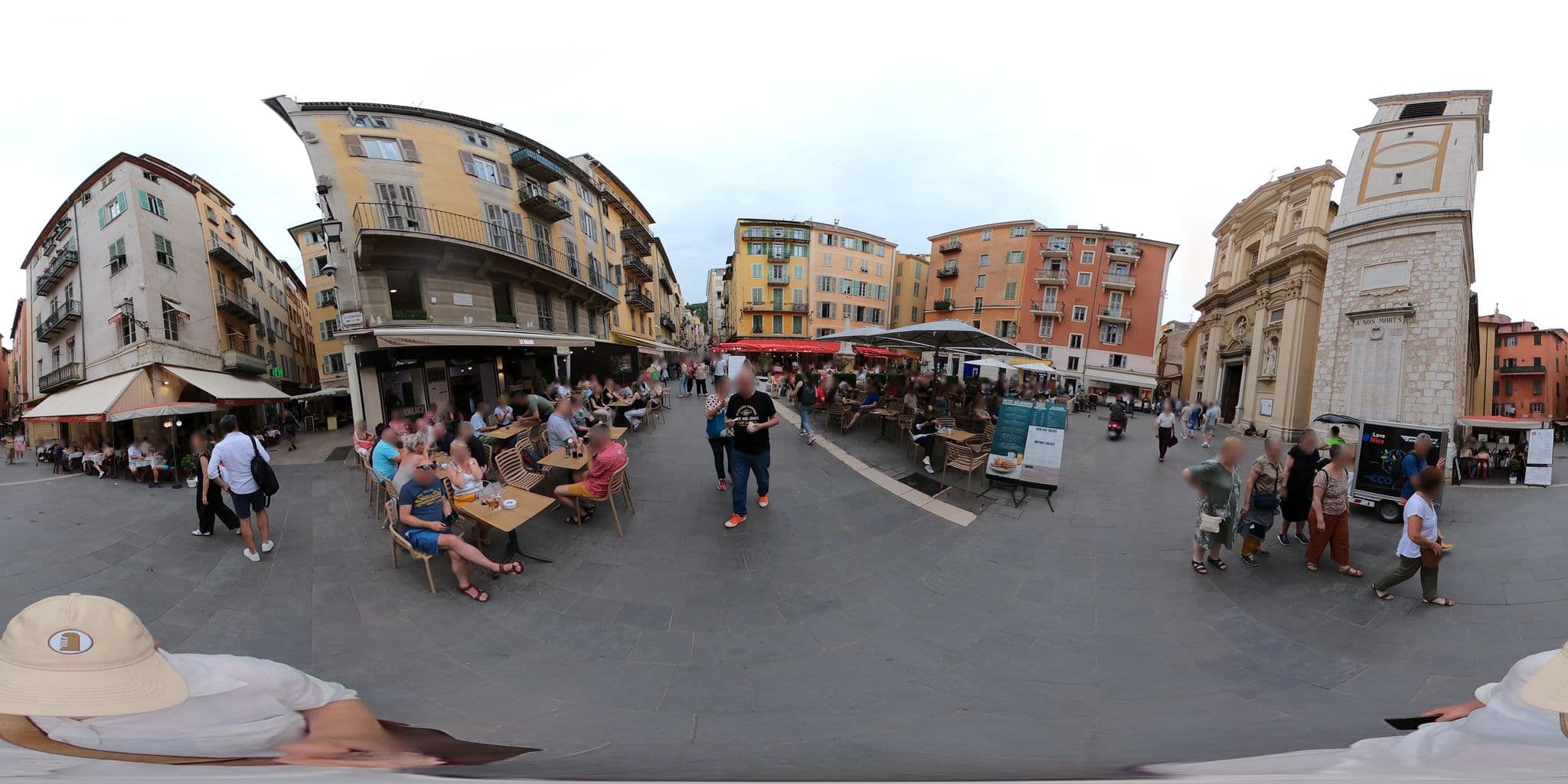Street view near 2 Bedroom Apartment Old Town Centre, Vieille Ville — © annekaro (CC BY-SA · Mapillary)