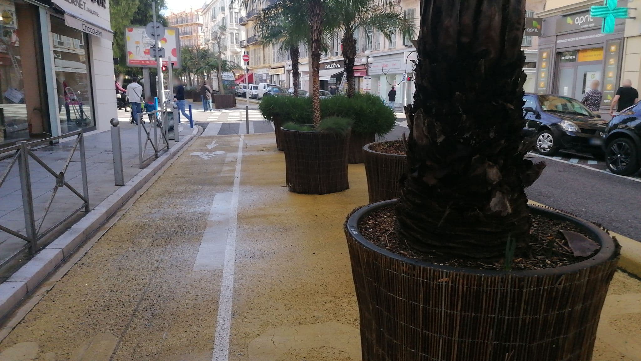 Street view near Nice Pebbles Rentals, Jean-Médecin — © bayebass513 (CC BY-SA · Mapillary)