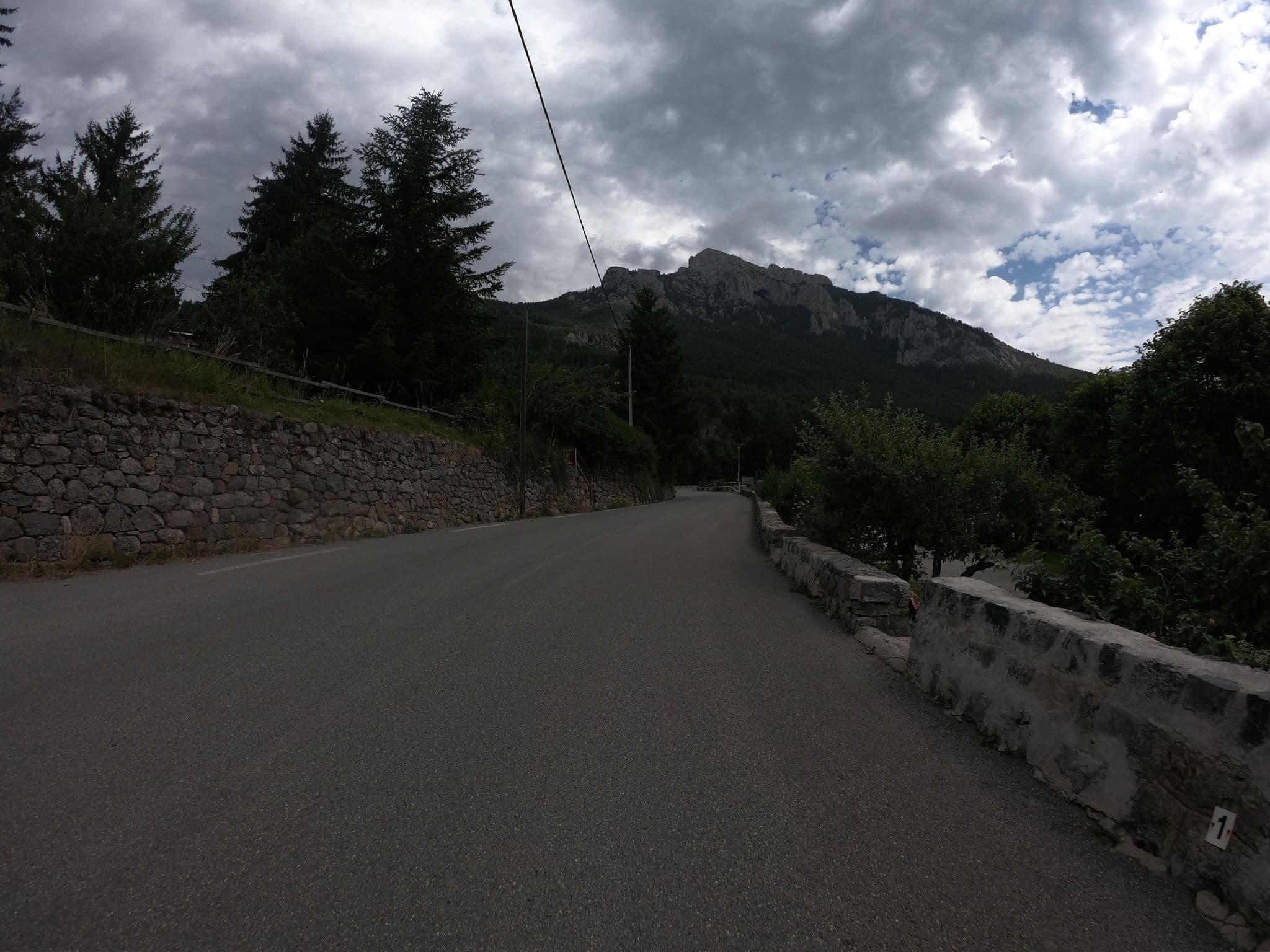 Street view near Hôtel Restaurant Auberge des Mûres, Saint-Martin-Vésubie — © joostjakob (CC BY-SA · Mapillary)