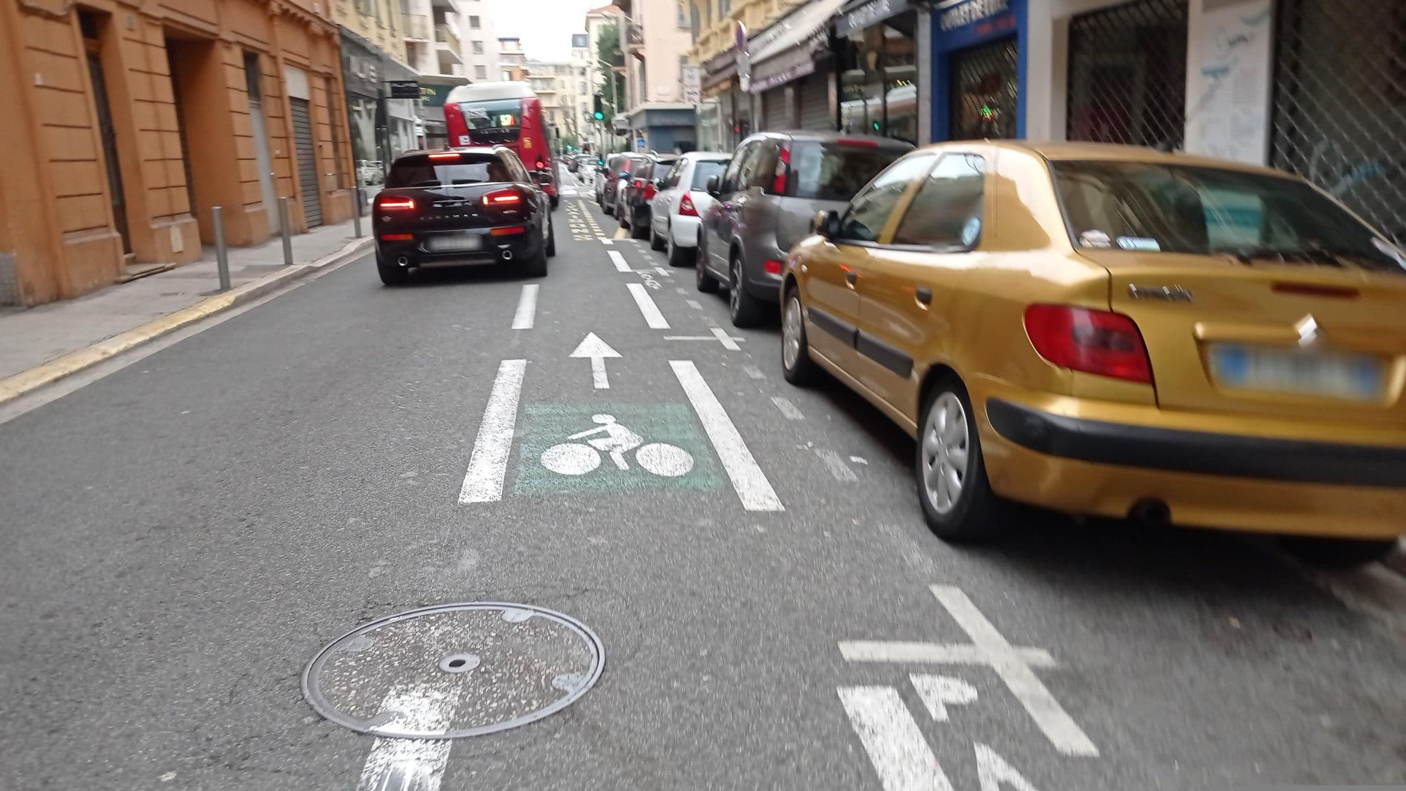 Street view near Pearl Meublé, Jean-Médecin — © Sanchezbabs (CC BY-SA · Mapillary)