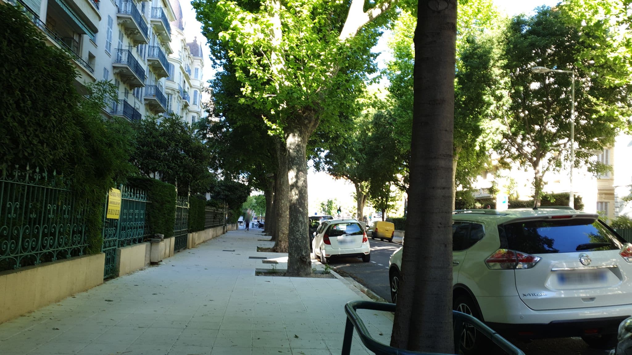 Street view near Marina Bais des Anges, Rue de France — © flox (CC BY-SA · Mapillary)