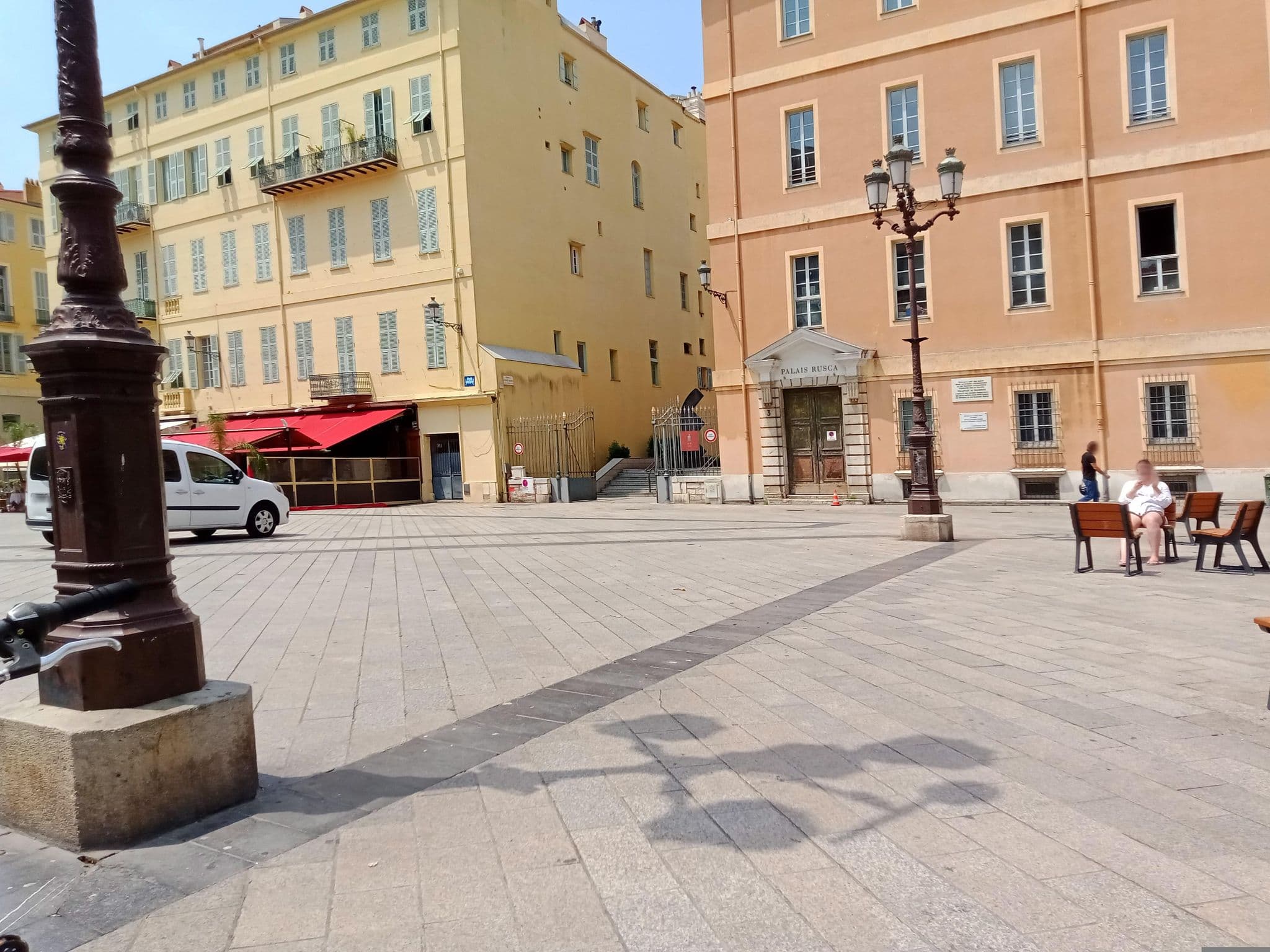 Street view near Neuw Hotel, Vieille Ville — © annekaro (CC BY-SA · Mapillary)