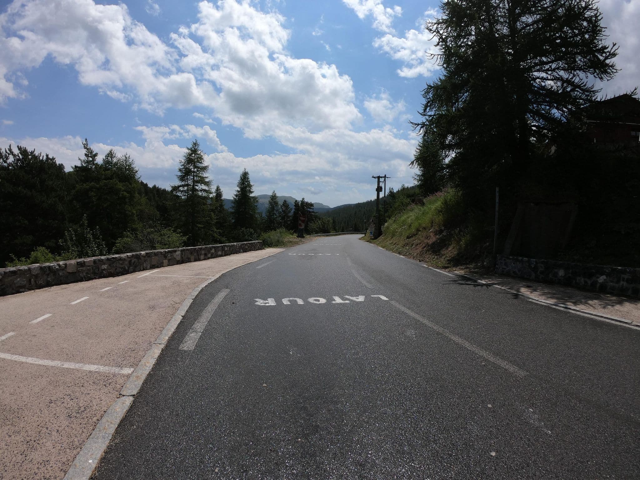 Street view near La Fripounière, Saint-Martin-Vésubie — © joostjakob (CC BY-SA · Mapillary)