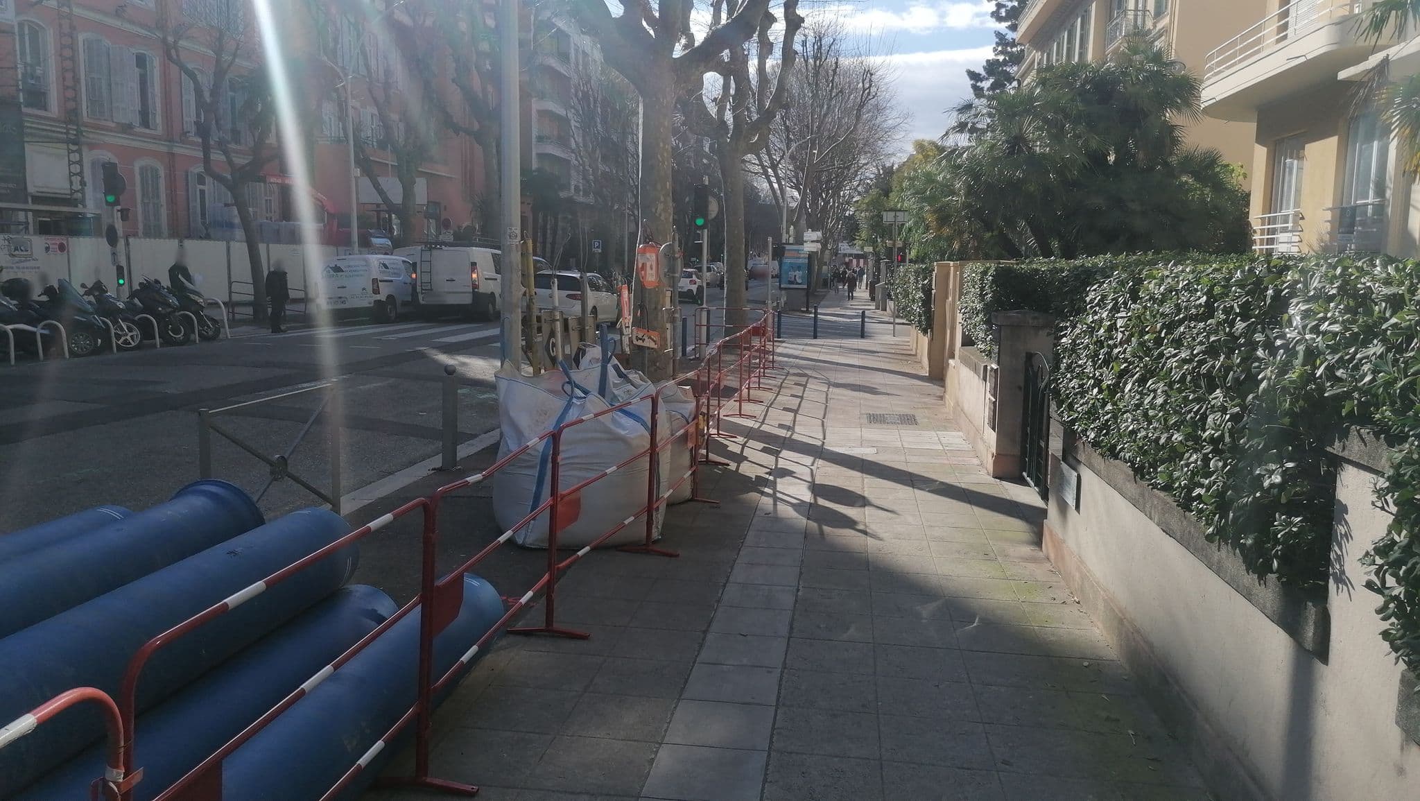 Street view near Hôtel Acropole, Jean-Médecin — © bayebass513 (CC BY-SA · Mapillary)