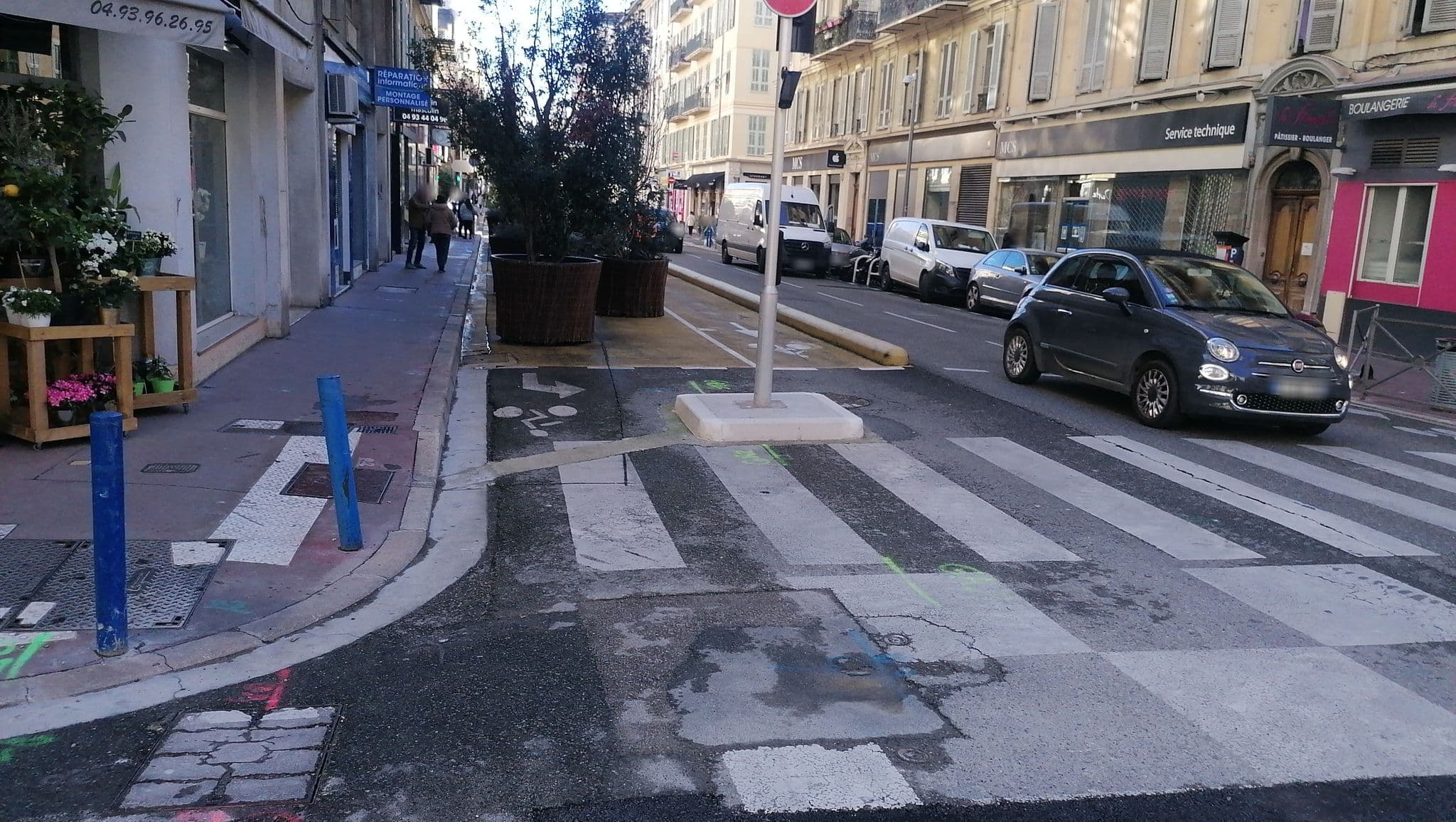 Street view near Nice Centre, Rue de France — © bayebass513 (CC BY-SA · Mapillary)