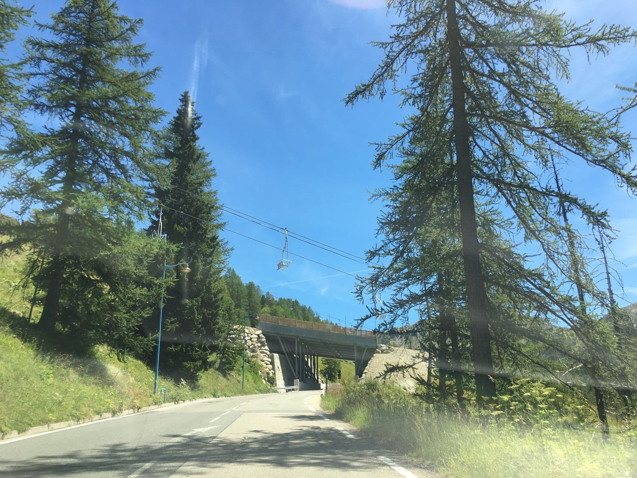 Street view near Le Blanchon des Neiges, Saint-Martin-Vésubie — © sarawabreus (CC BY-SA · Mapillary)