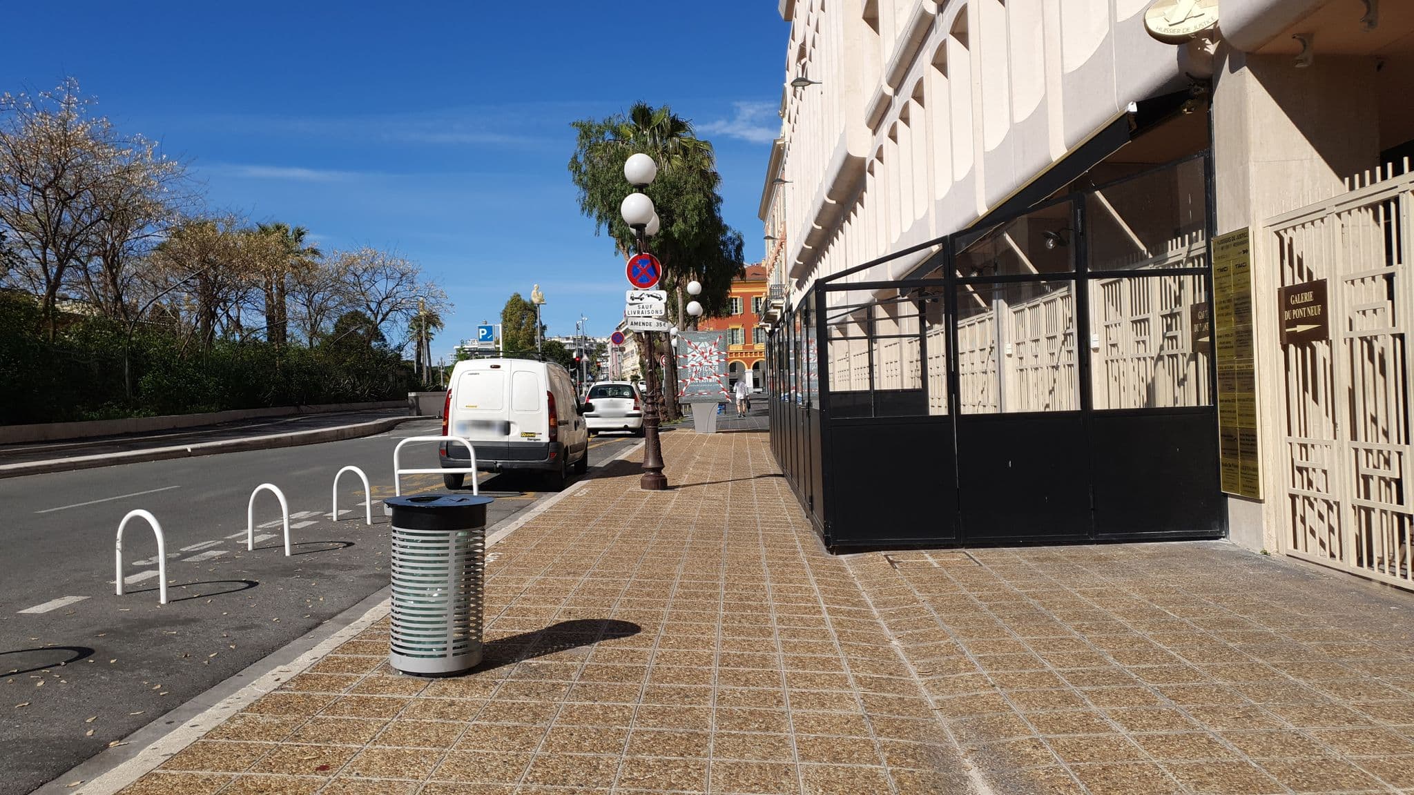 Street view near Huone 19, Jean-Médecin — © flox (CC BY-SA · Mapillary)