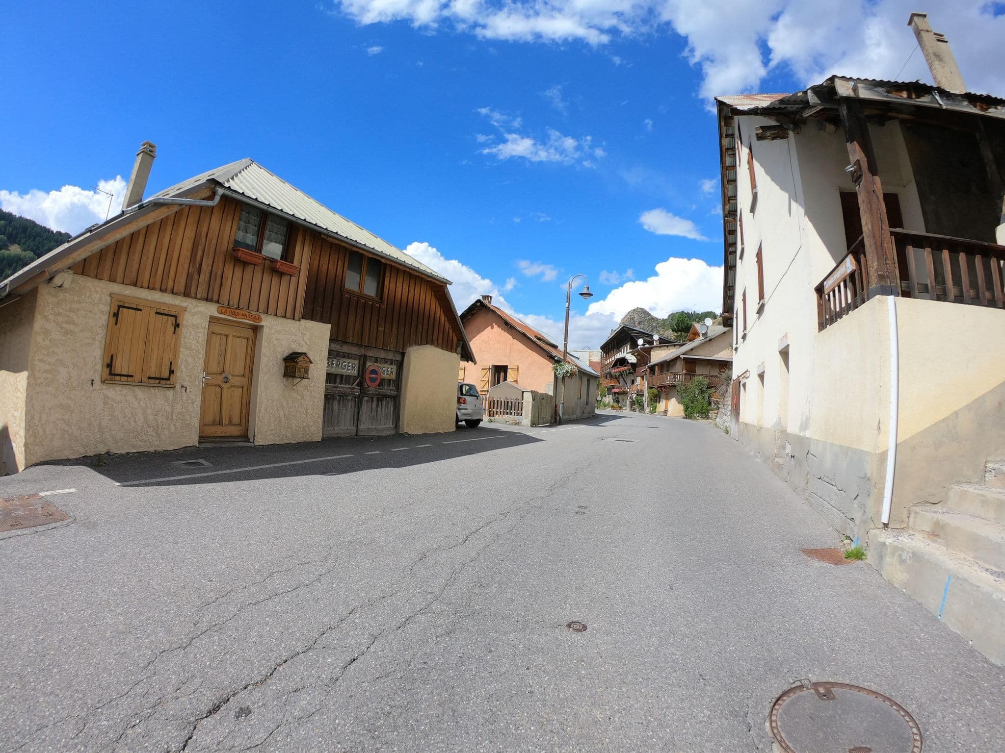 Street view near Le Serre de Joame, Guillestre — © joostjakob (CC BY-SA · Mapillary)