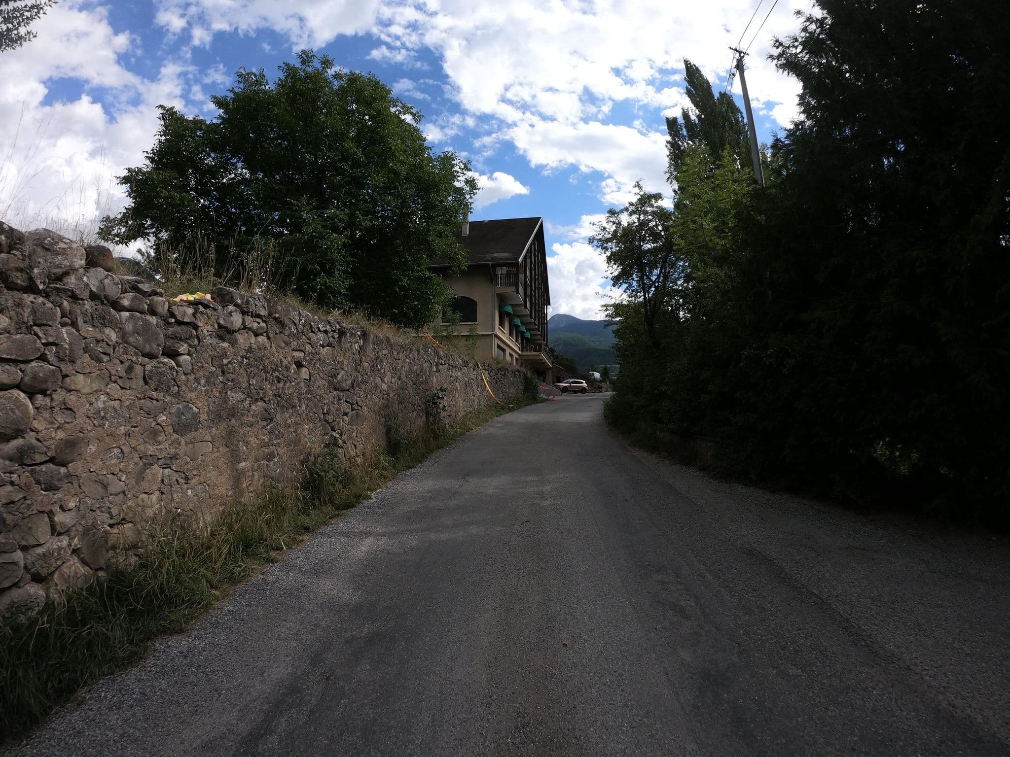 Street view near Les Barrieres, Guillestre — © joostjakob (CC BY-SA · Mapillary)