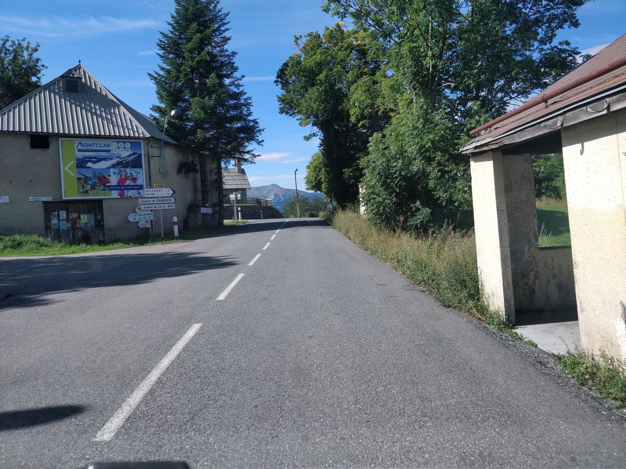 Street view near Hôtel Saint-Jean, Seyne-les-Alpes — © raymond (CC BY-SA · Mapillary)