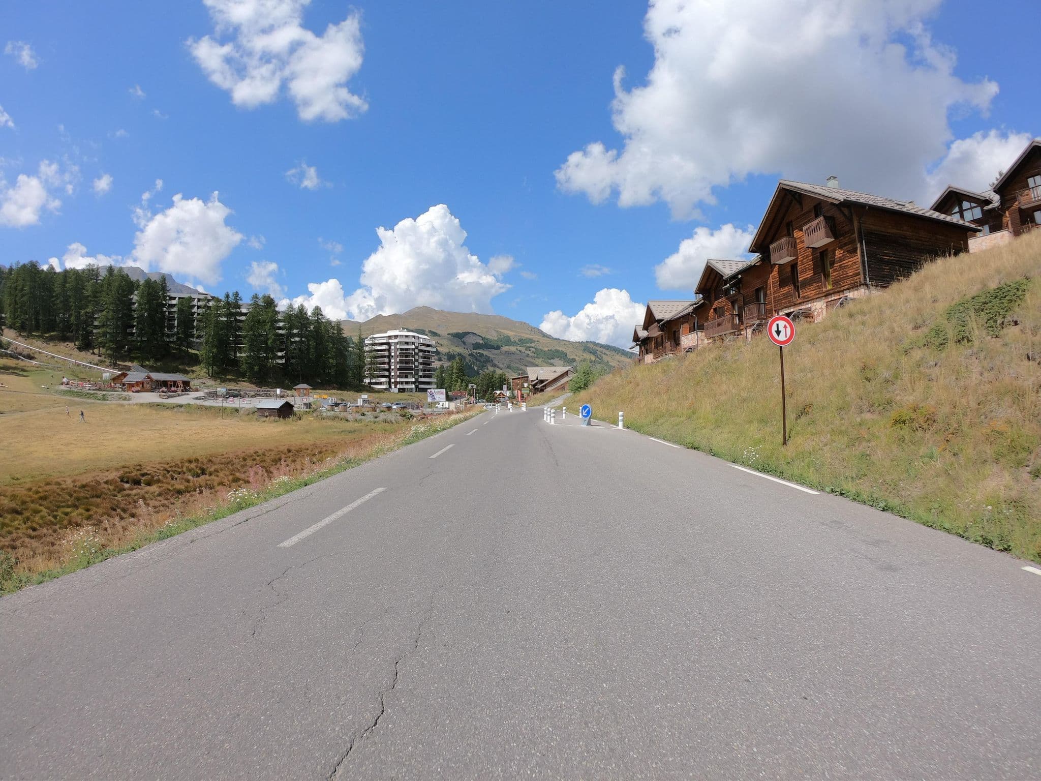 Street view near Home Vars, Guillestre — © joostjakob (CC BY-SA · Mapillary)