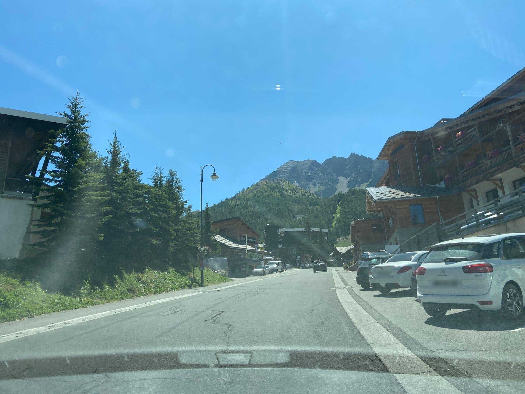 Street view near Vars SEM-SEDEV, Guillestre — © clementmno (CC BY-SA · Mapillary)