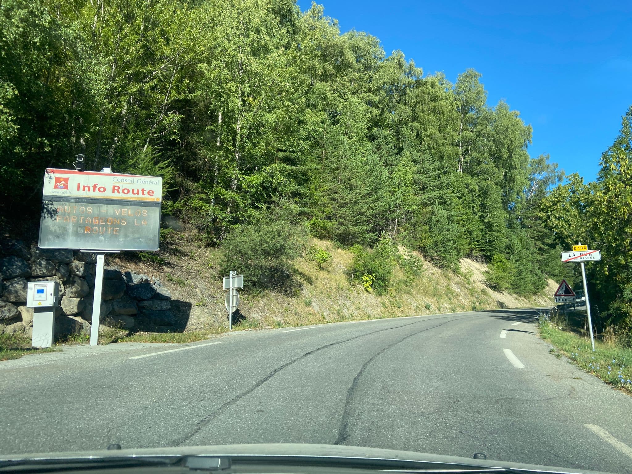 Street view near Résidence Déneb, Guillestre — © clementmno (CC BY-SA · Mapillary)