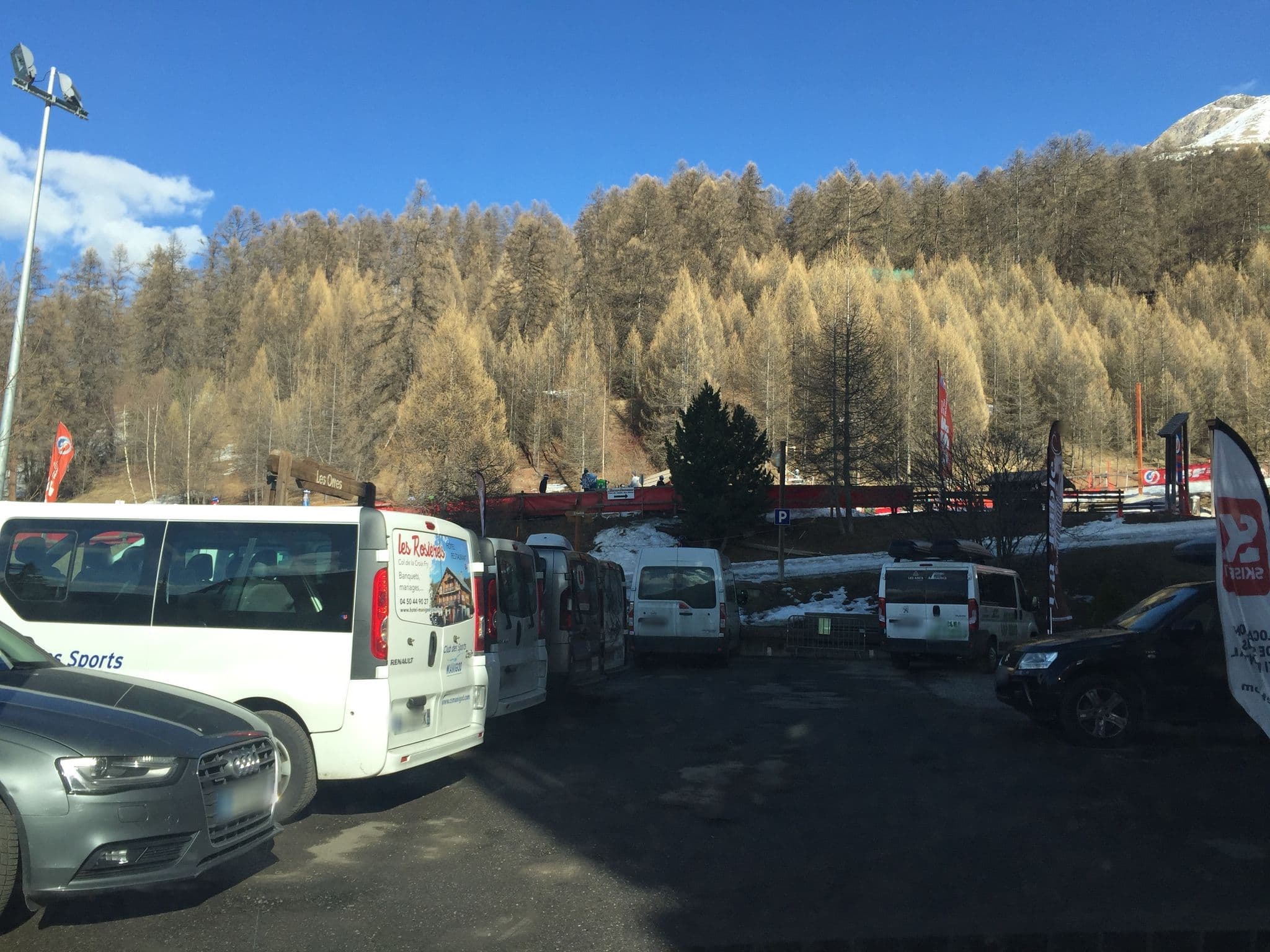 Street view near L'Ancolie Hotel, Embrun — © zimmy (CC BY-SA · Mapillary)
