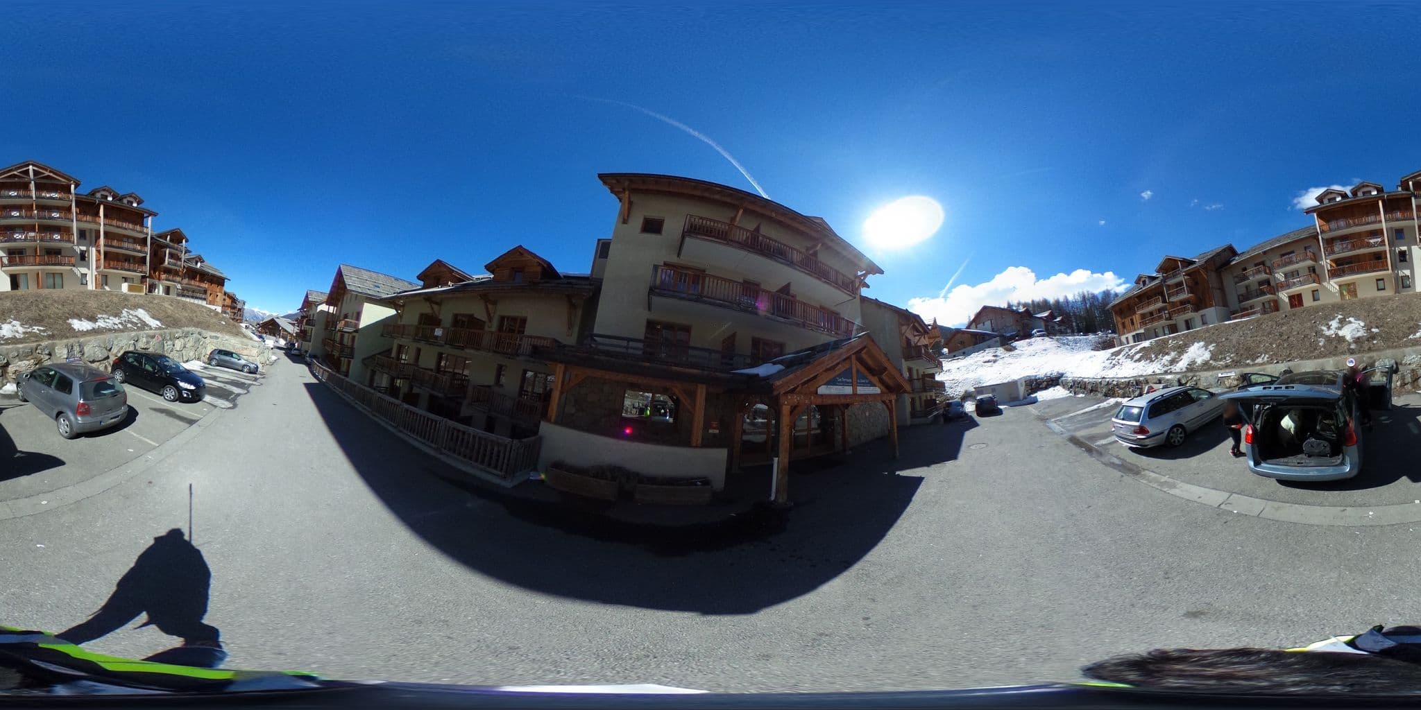 Street view near residence les terrasses du soleil d'0r, Embrun — © zimmy (CC BY-SA · Mapillary)