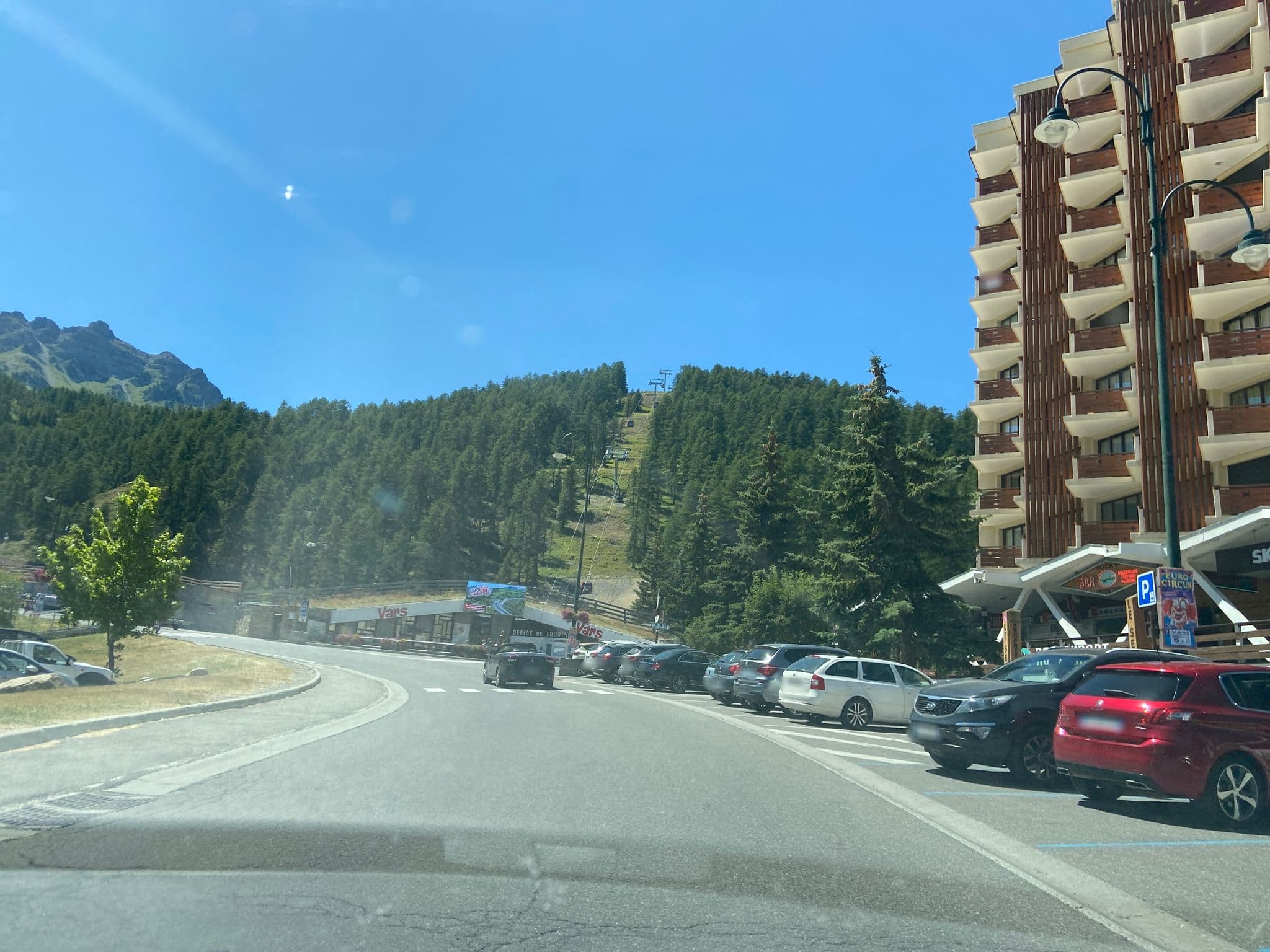 Street view near La Marmotte, Guillestre — © clementmno (CC BY-SA · Mapillary)