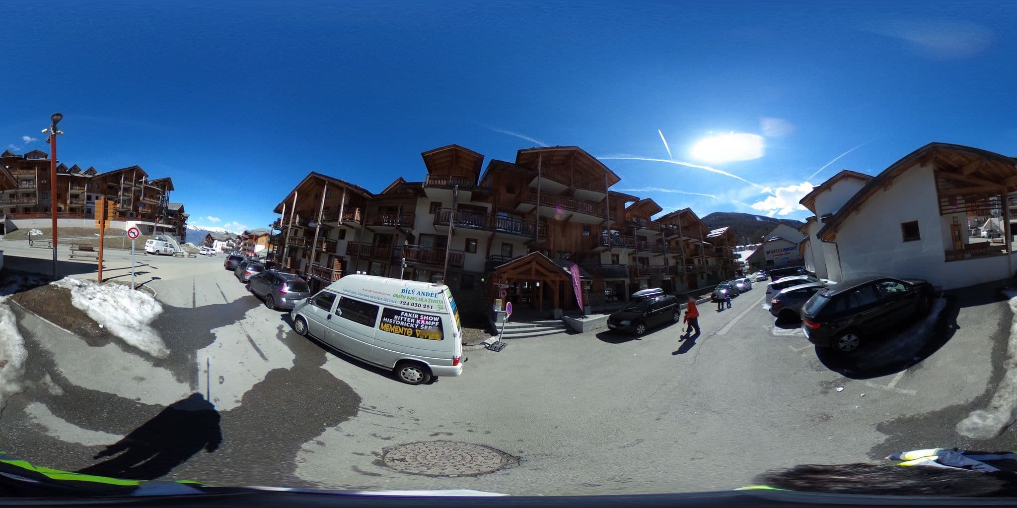 Street view near Madame Vacances Residence le Parc des Airelles, Embrun — © zimmy (CC BY-SA · Mapillary)