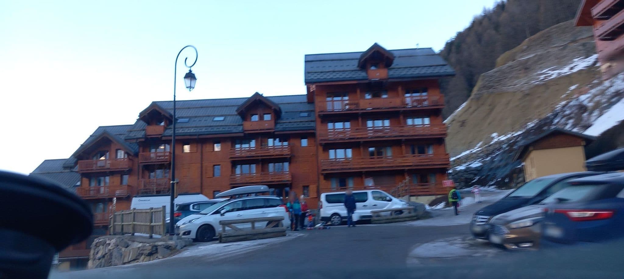 Street view near T2 les Chardons avec Piscine Sauna et Hammam, Valloire — © MatthieuF4FNE (CC BY-SA · Mapillary)