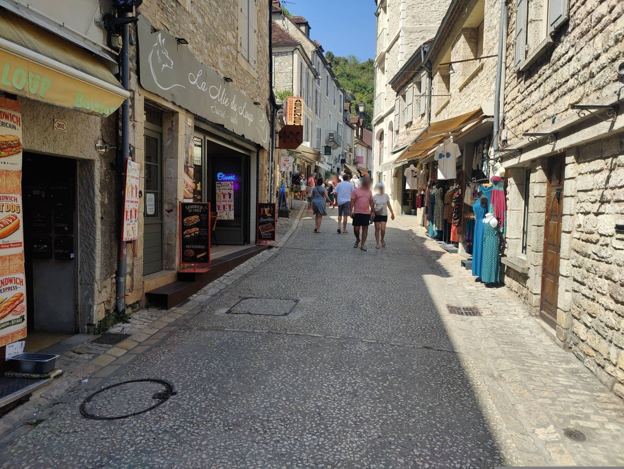 Street view near Beau Site, Gramat — © zox (CC BY-SA · Mapillary)