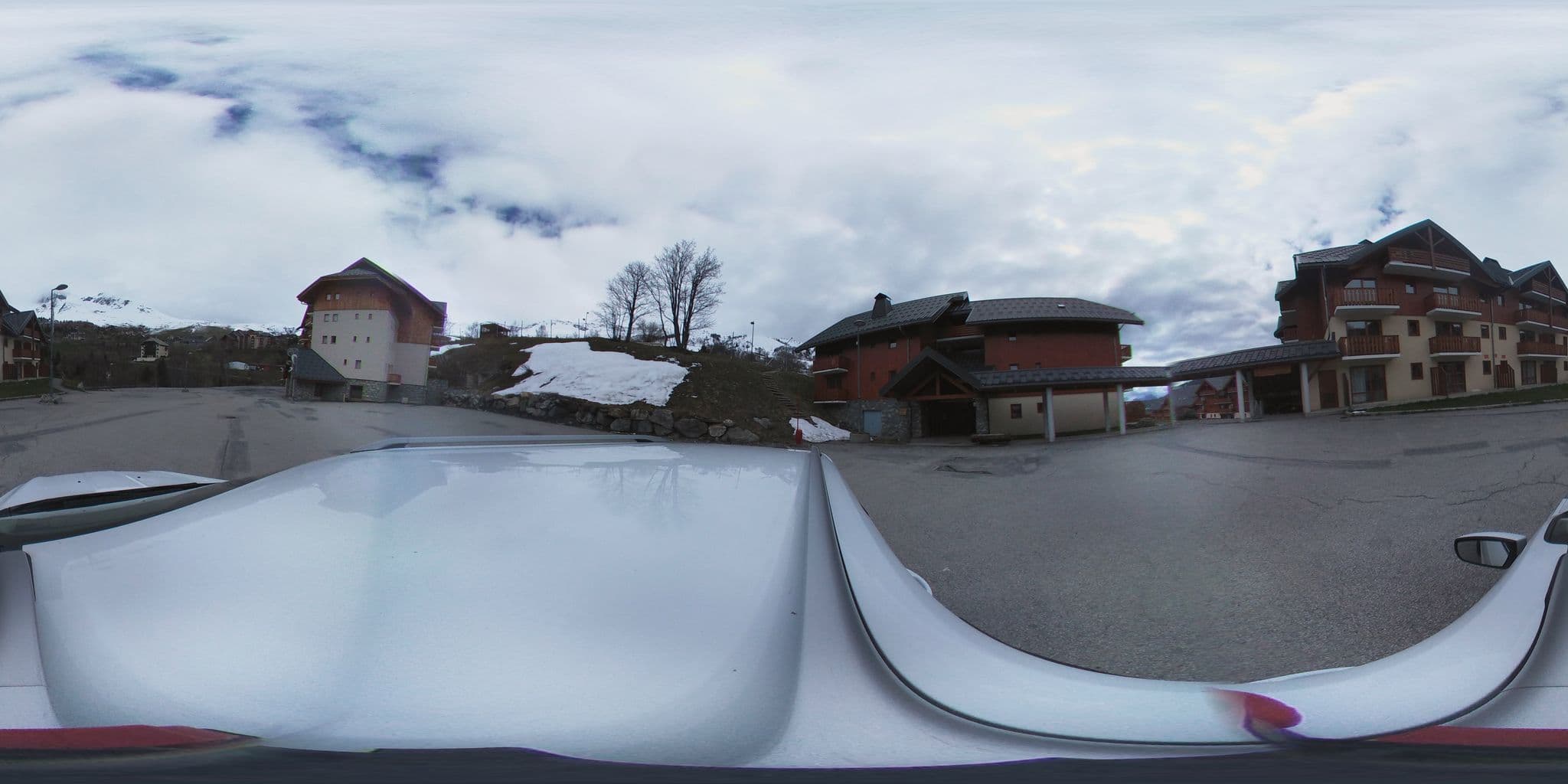Street view near Residence Goelia le Rond Point des Pistes, Saint-Rémy-de-Maurienne — © alexmodesto73 (CC BY-SA · Mapillary)