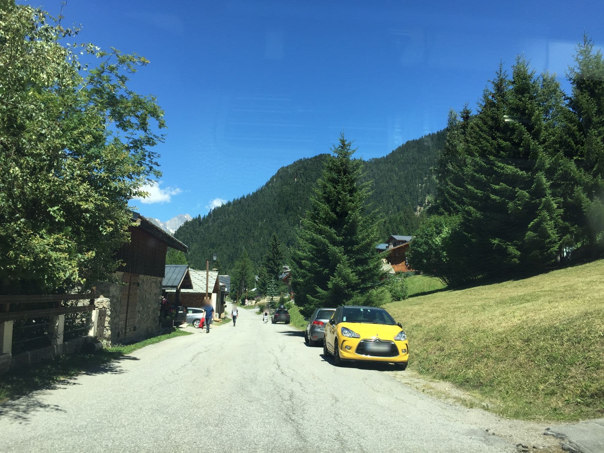 Street view near Chalet Eterlou, Modane — © pgiraud (CC BY-SA · Mapillary)