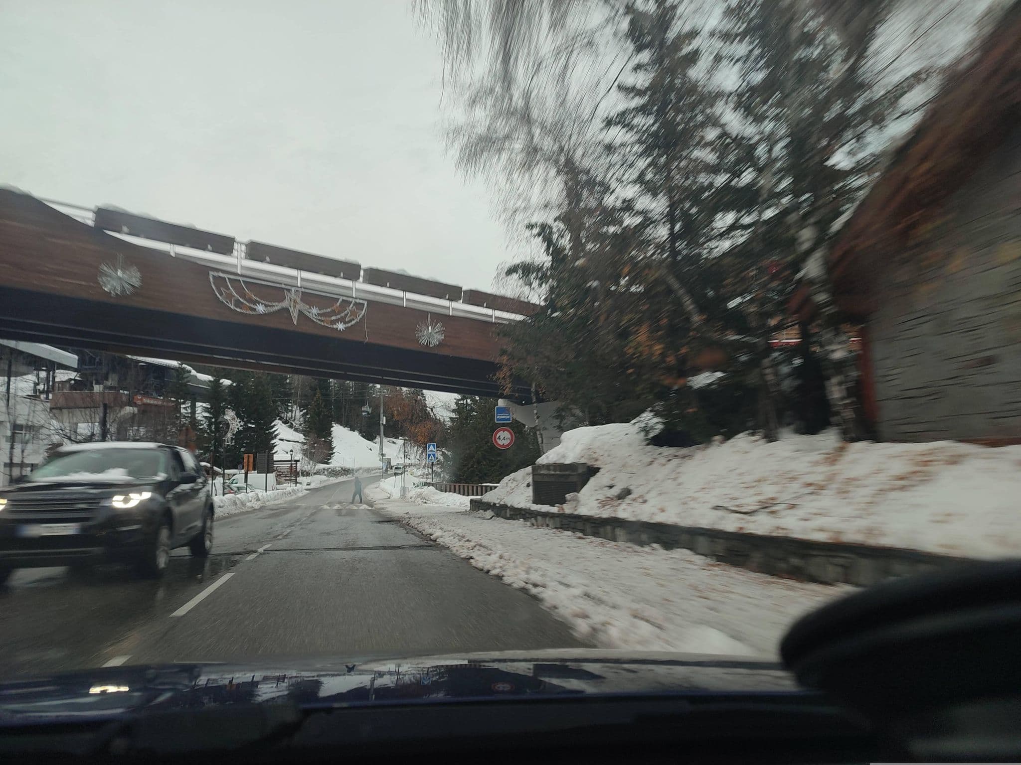 Street view near Chaudanne, Méribel — © VincentCoq (CC BY-SA · Mapillary)