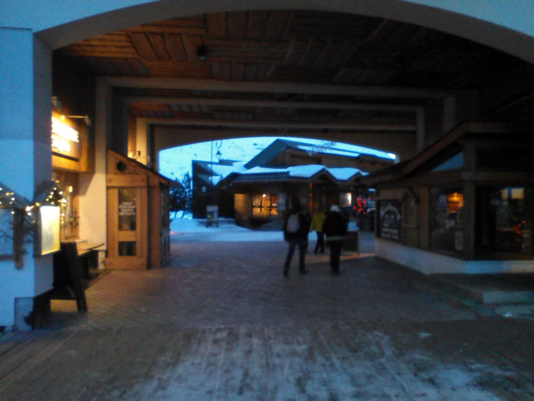 Street view near Appartement les Menuires, Val Thorens — © marcussacapuces91 (CC BY-SA · Mapillary)