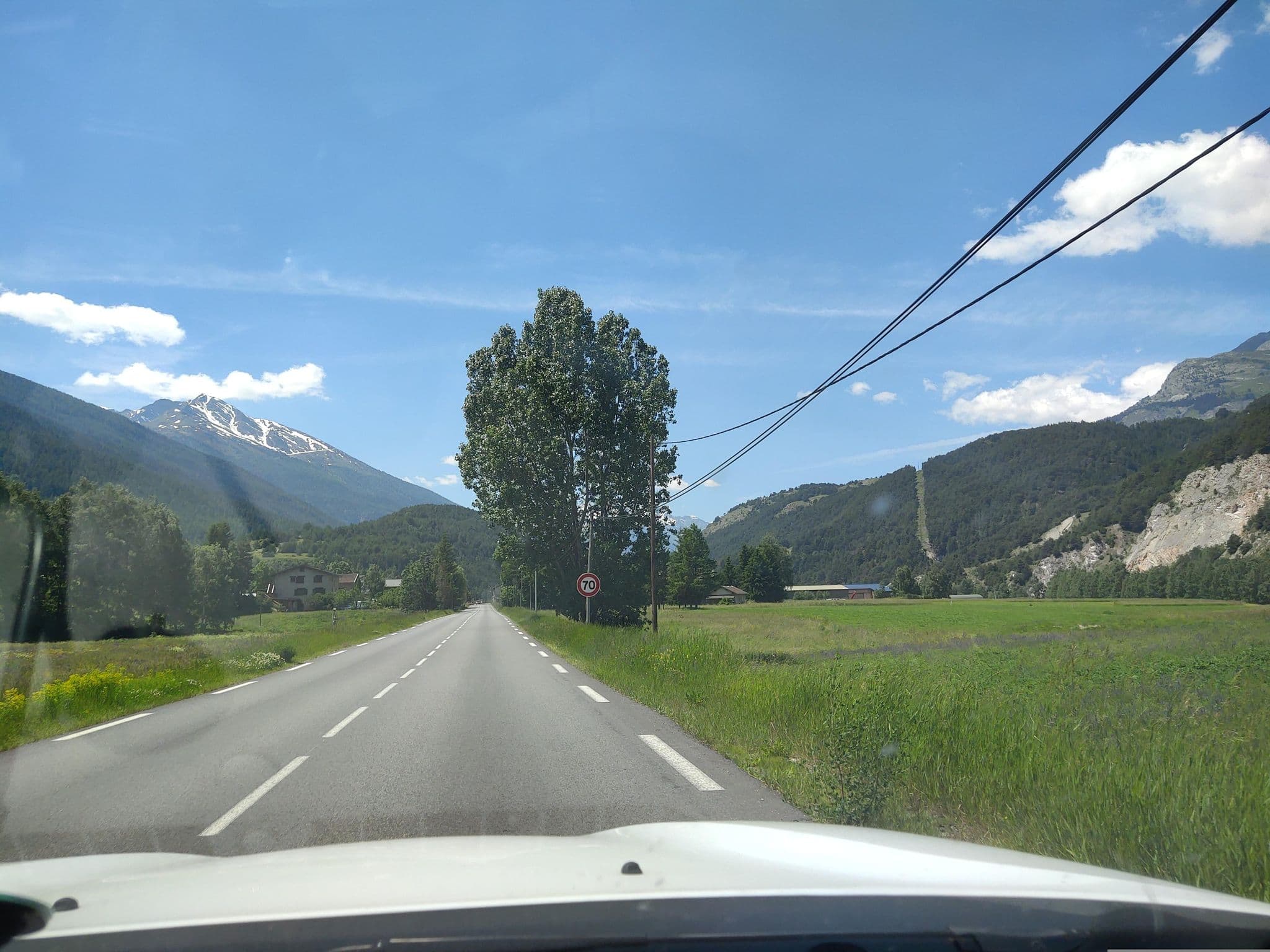 Street view near Le Relais de la Diligence, Modane — © MatthieuF4FNE (CC BY-SA · Mapillary)