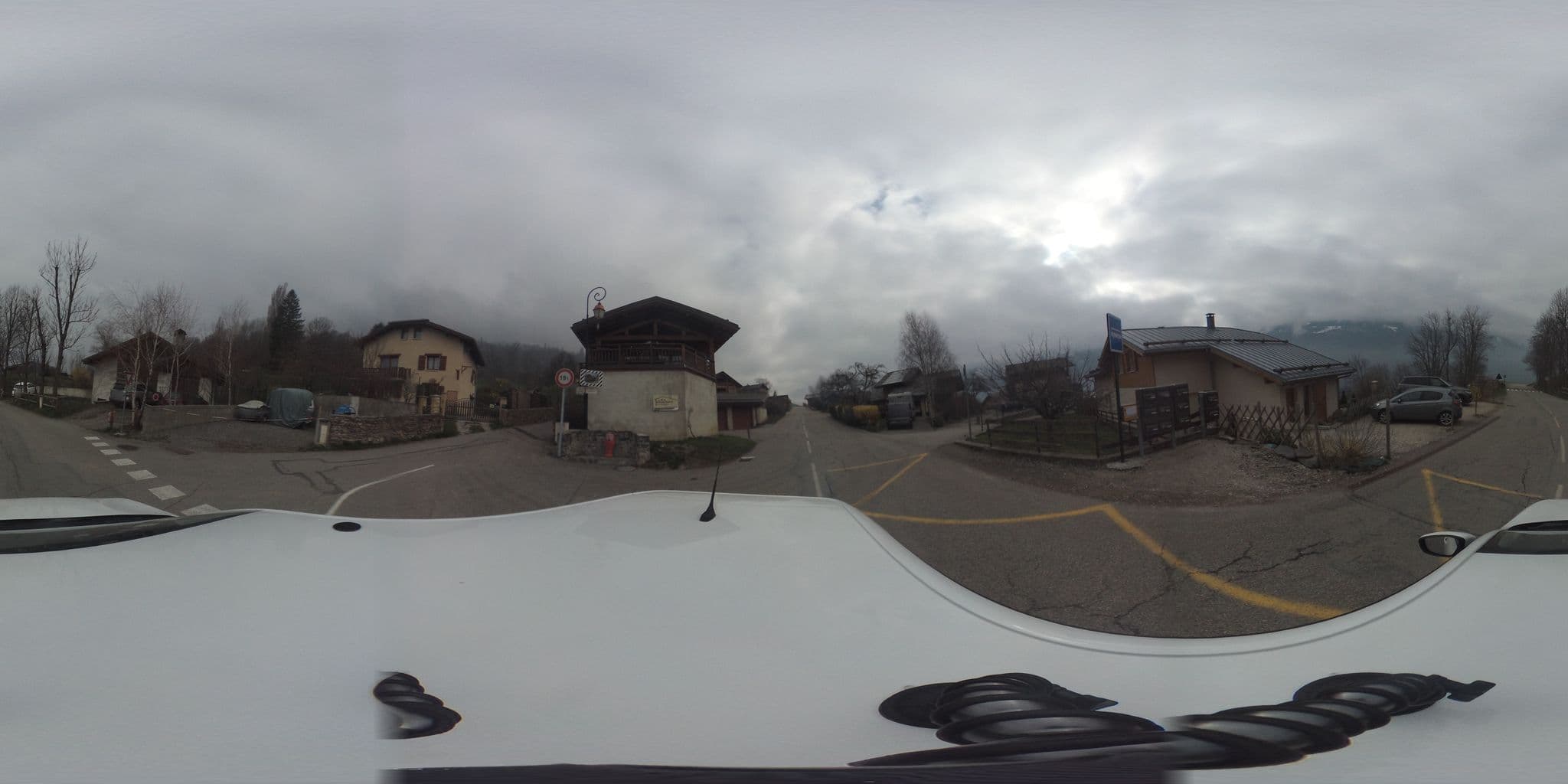 Street view near Le chalet d'Heidi, Bourg-Saint-Maurice — © arteragence (CC BY-SA · Mapillary)