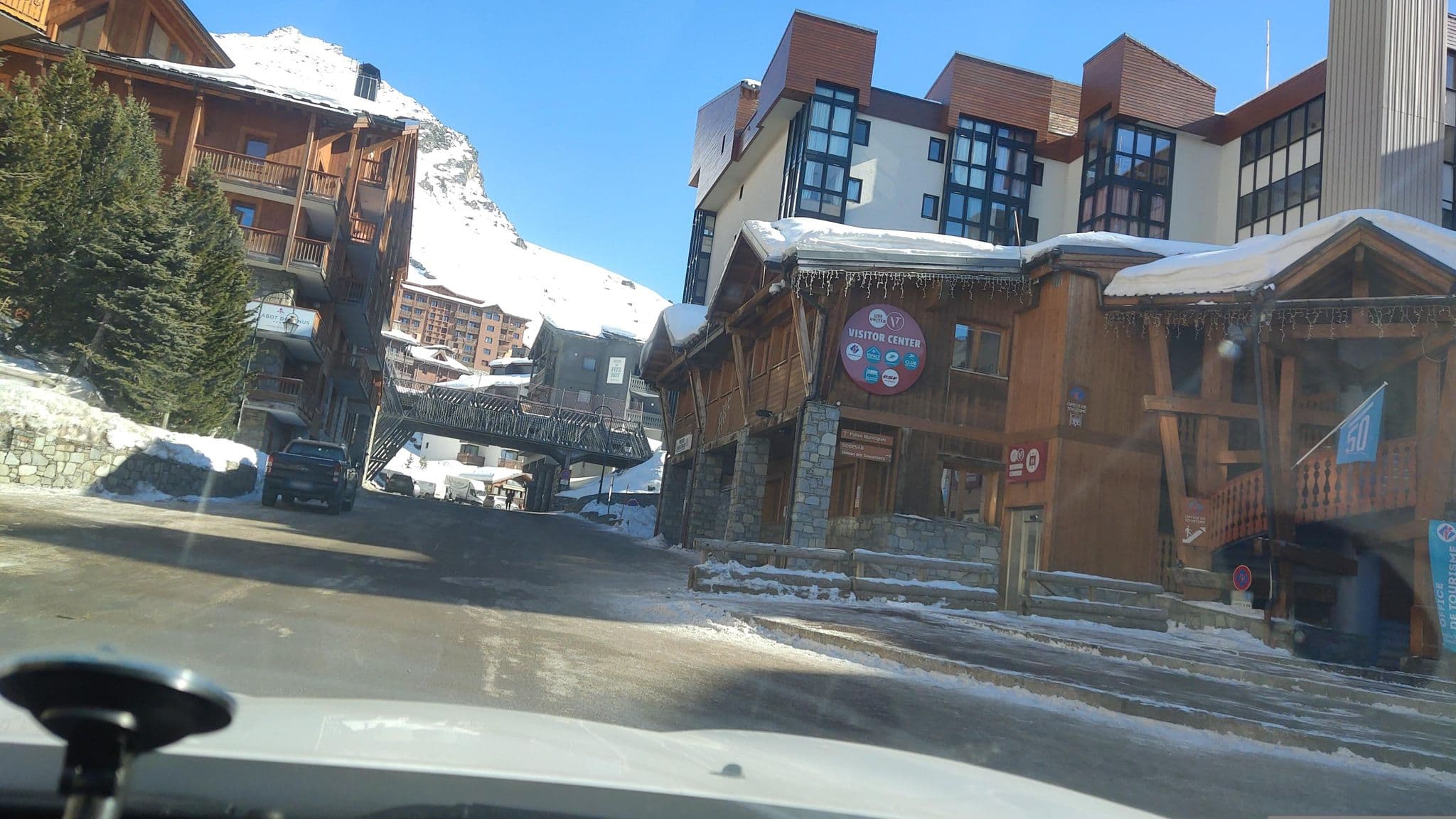 Street view near ESF Val Thorens, Val Thorens — © MatthieuF4FNE (CC BY-SA · Mapillary)