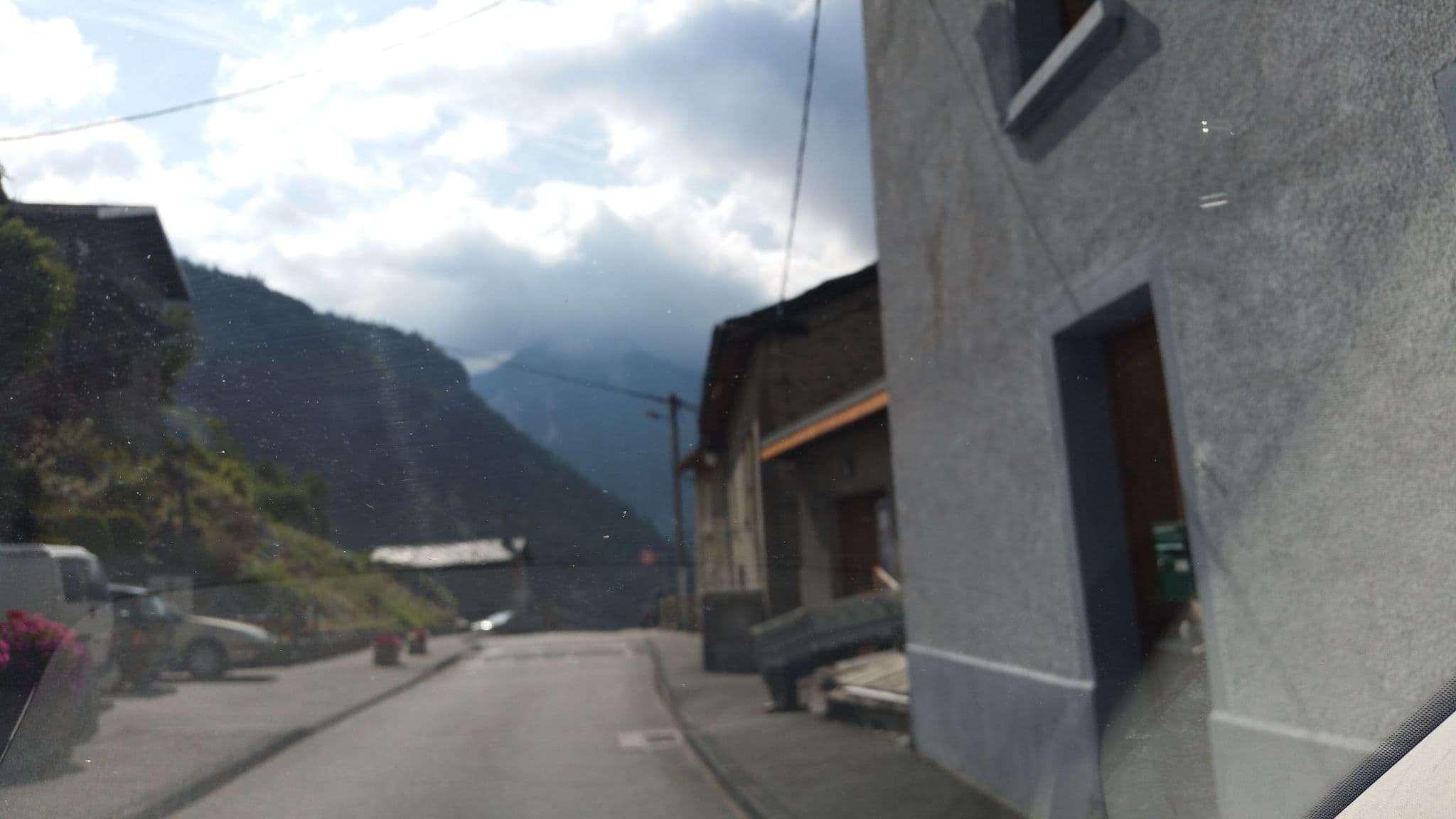 Street view near Hôtel restaurant de la Vallée Blanche, Modane — © alexmodesto73 (CC BY-SA · Mapillary)