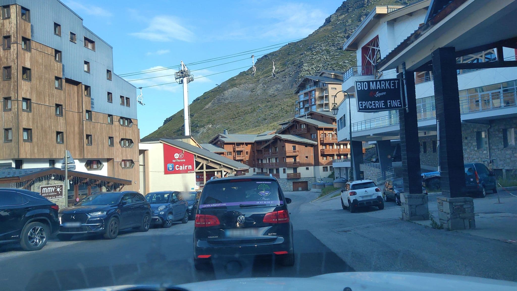 Street view near Valset, Val Thorens — © MatthieuF4FNE (CC BY-SA · Mapillary)