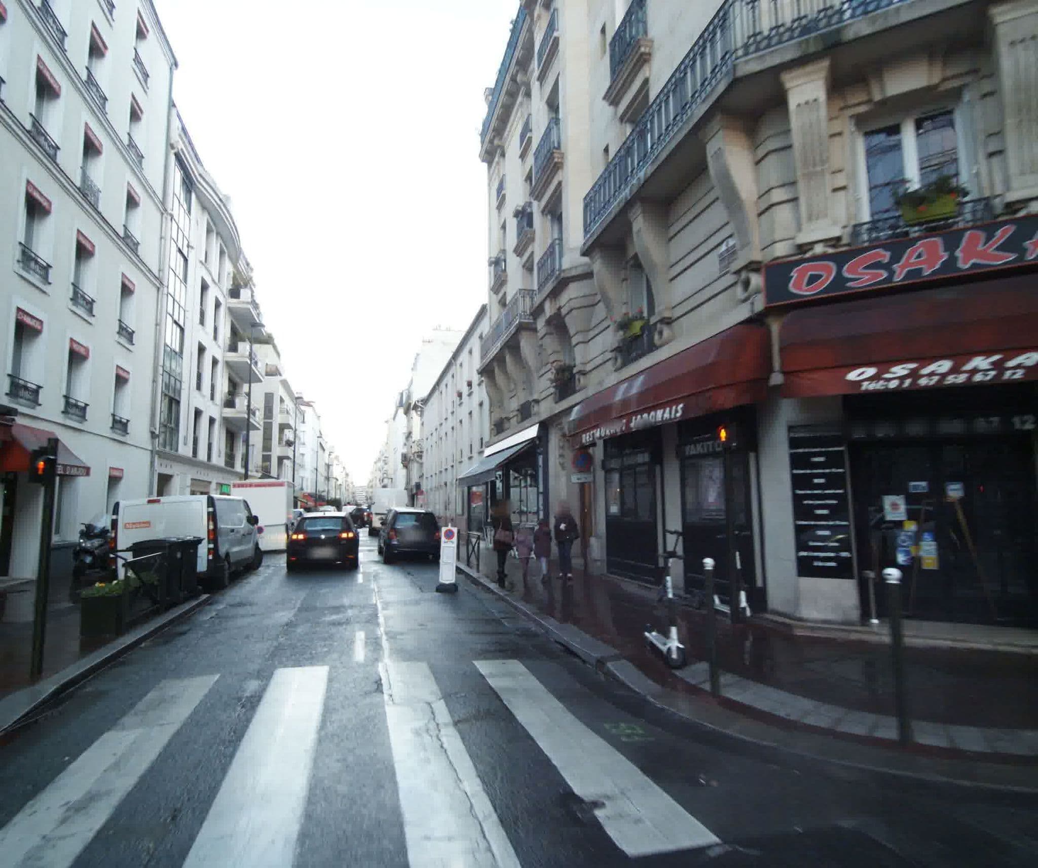 Street view near Hôtel d'Anjou, Levallois-Perret — © sogefi (CC BY-SA · Mapillary)