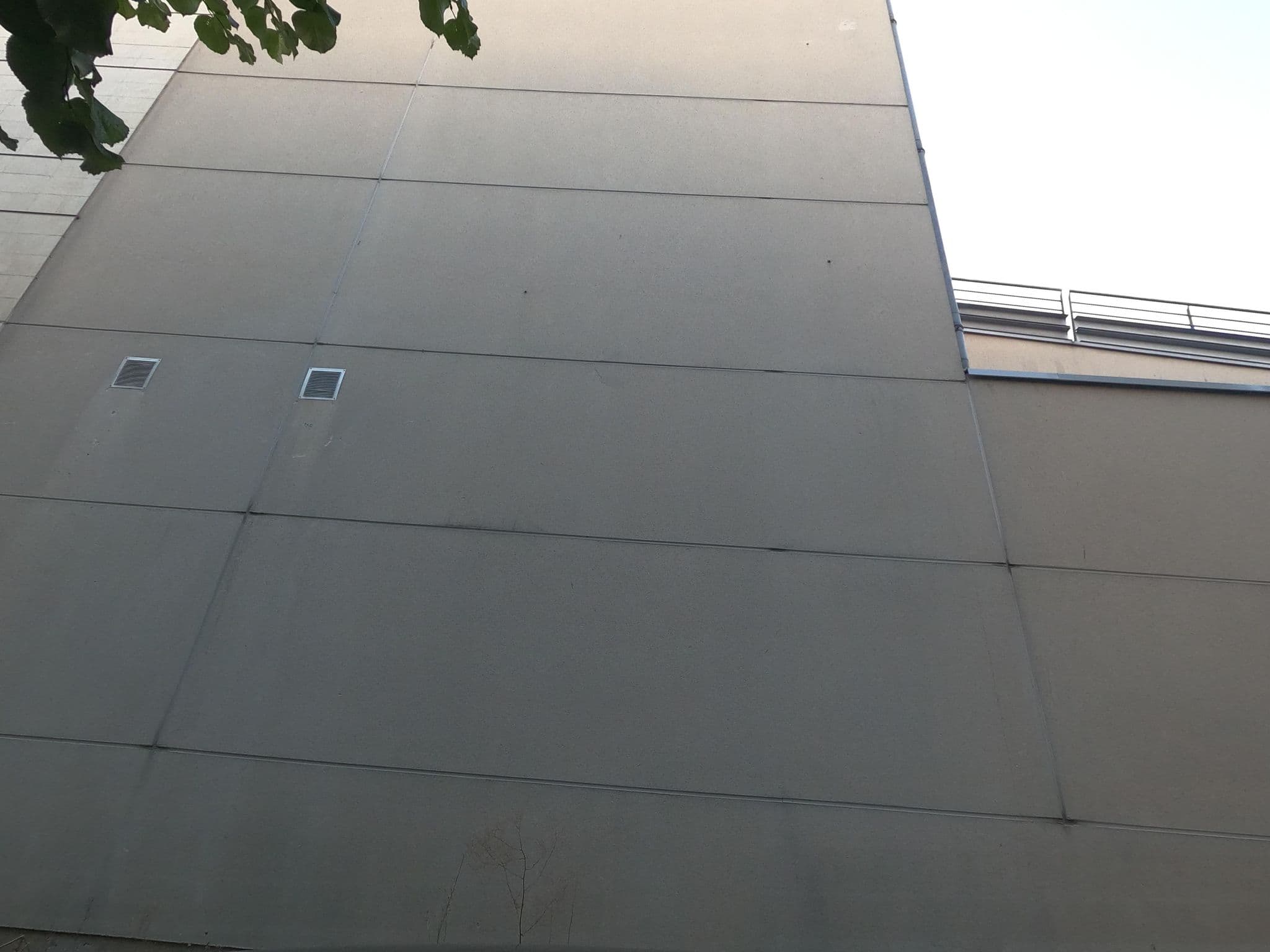Street view near B & B Hotel Rouen, Rouen — © uwekoch (CC BY-SA · Mapillary)
