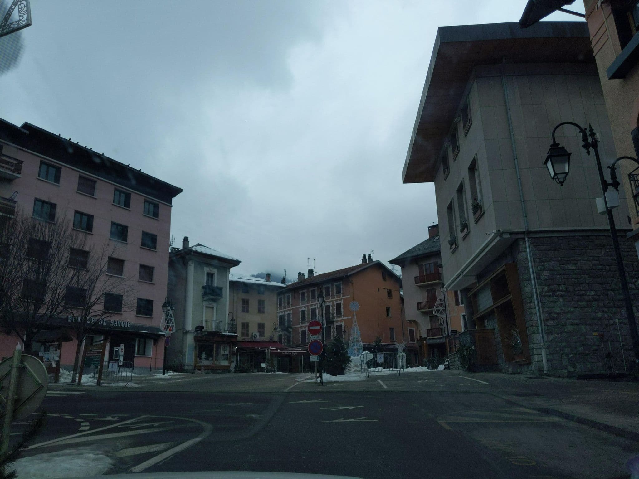 Street view near Residence Maeva le Vanoise, Bourg-Saint-Maurice — © alexmodesto73 (CC BY-SA · Mapillary)