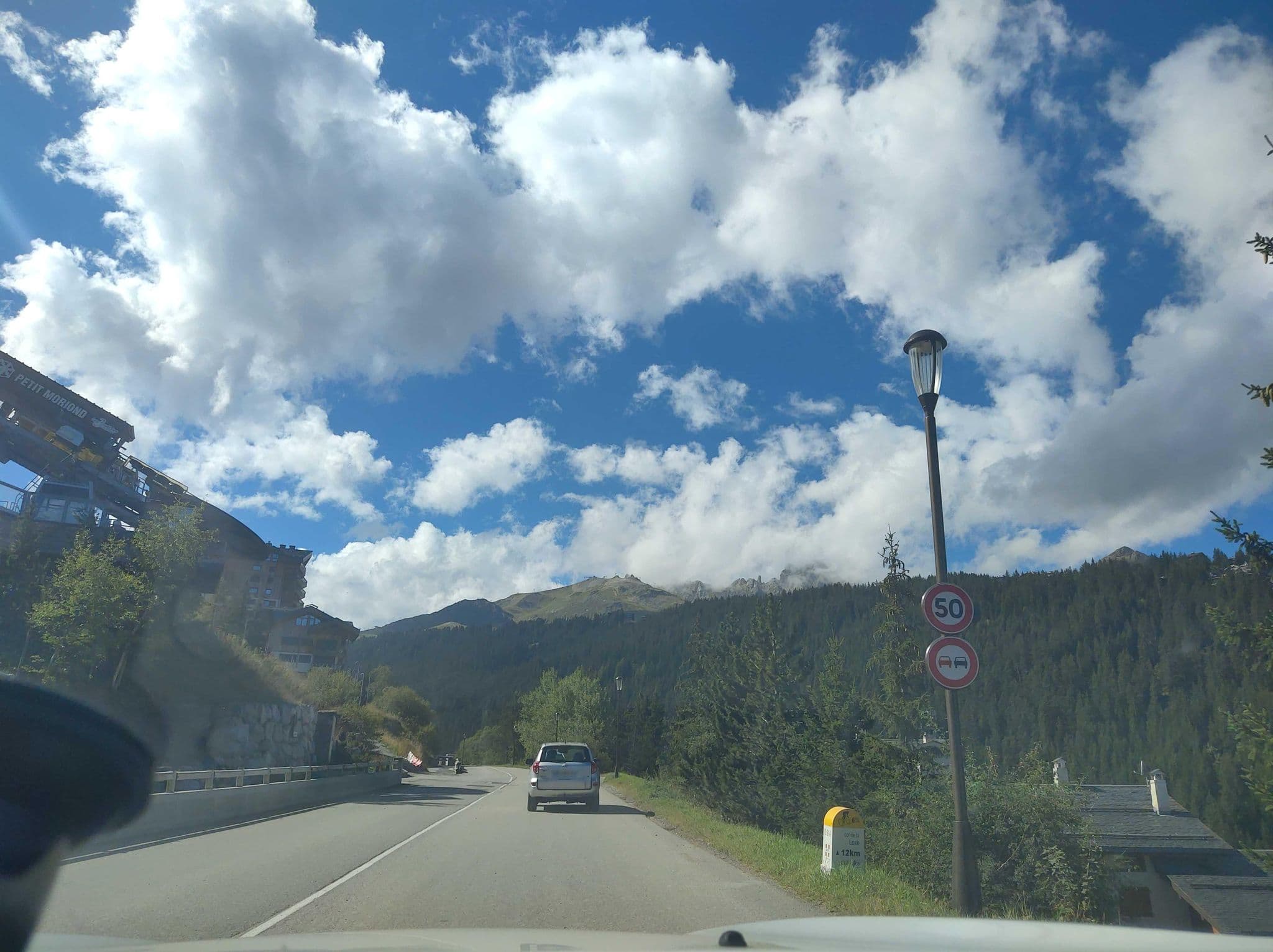 Street view near Terresens, Courchevel — © MatthieuF4FNE (CC BY-SA · Mapillary)