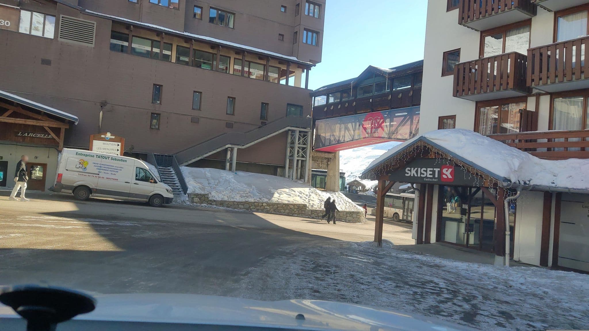 Street view near Odalys Altineige, Val Thorens — © MatthieuF4FNE (CC BY-SA · Mapillary)