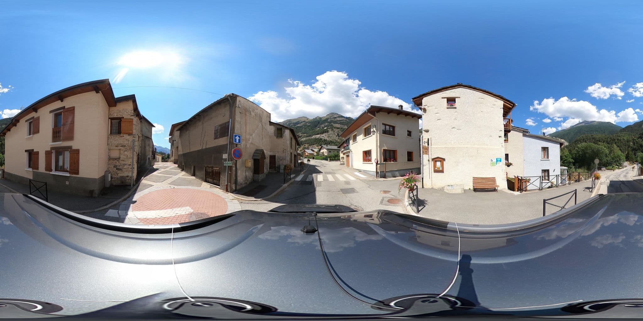 Street view near Munari Nathalie, Modane — © eric_s (CC BY-SA · Mapillary)